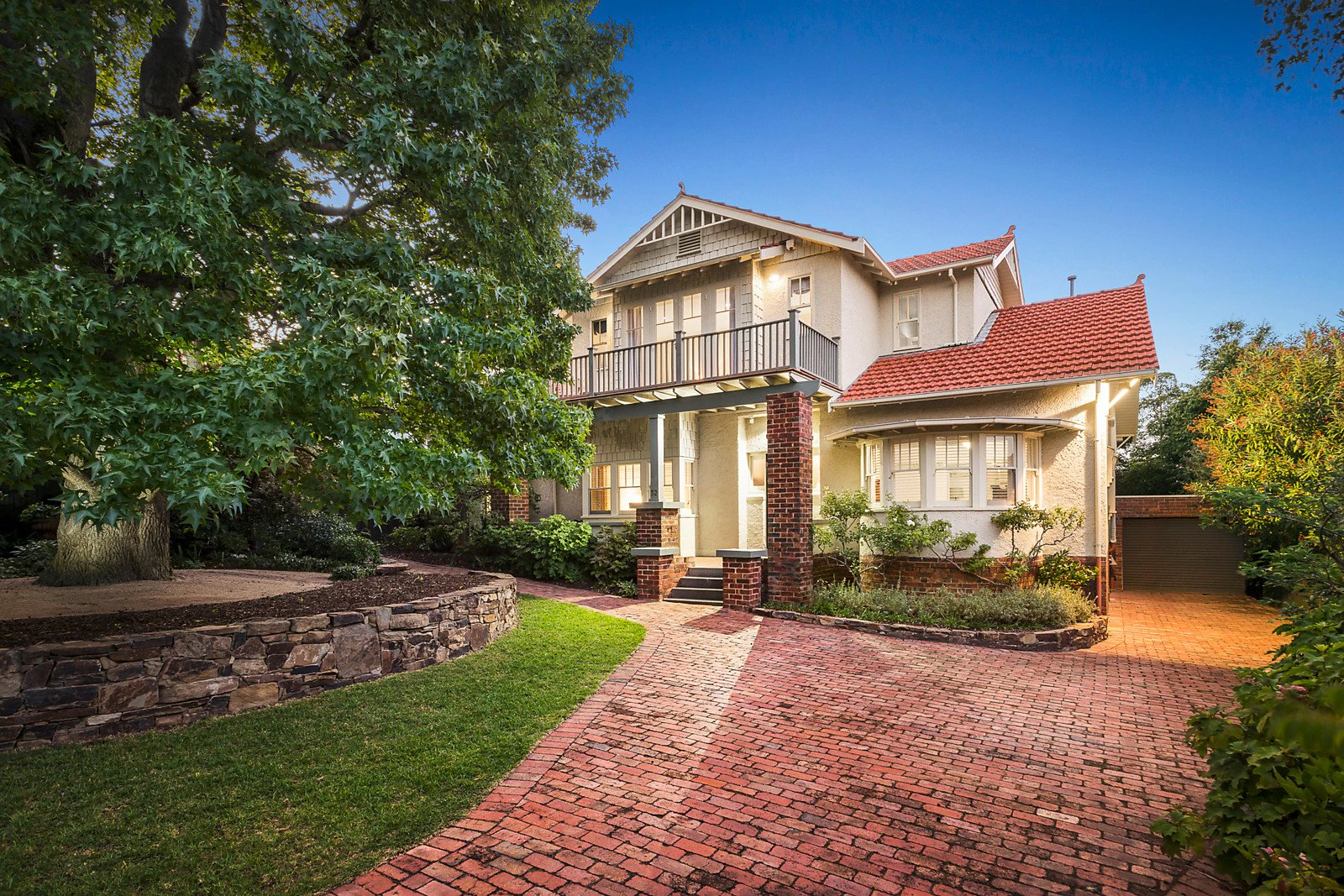32 Pine Avenue, Camberwell, VIC