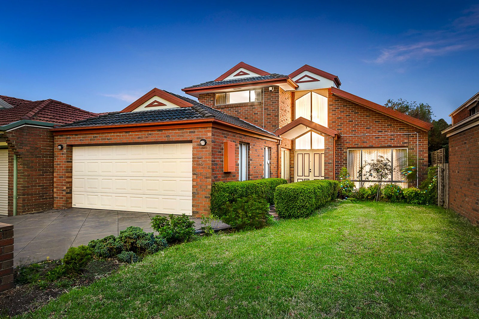 15 Bowen Crescent, Burwood East, VIC