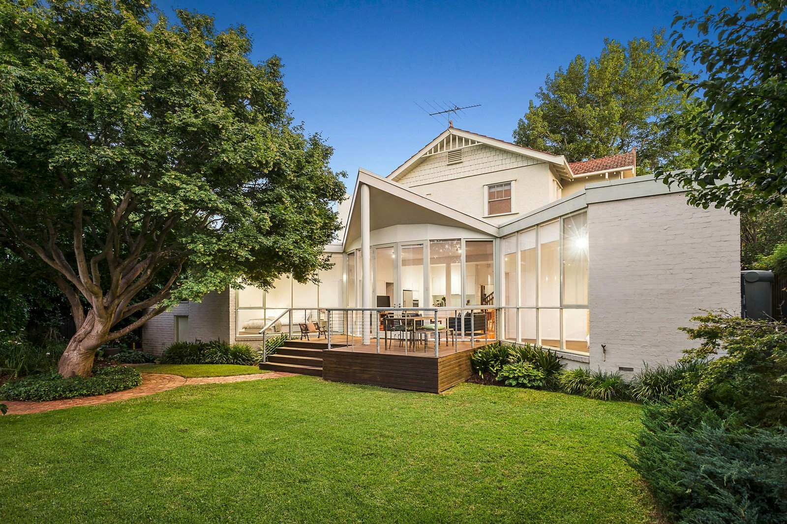 32 Pine Avenue, Camberwell, VIC