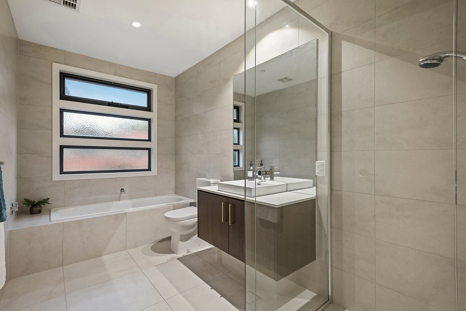 1/119 Wattle Valley Road, Camberwell, VIC
