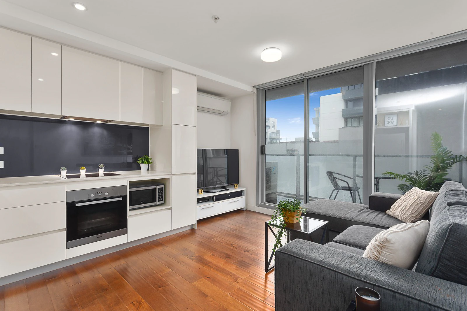 315/101 Bay Street, Port Melbourne, VIC