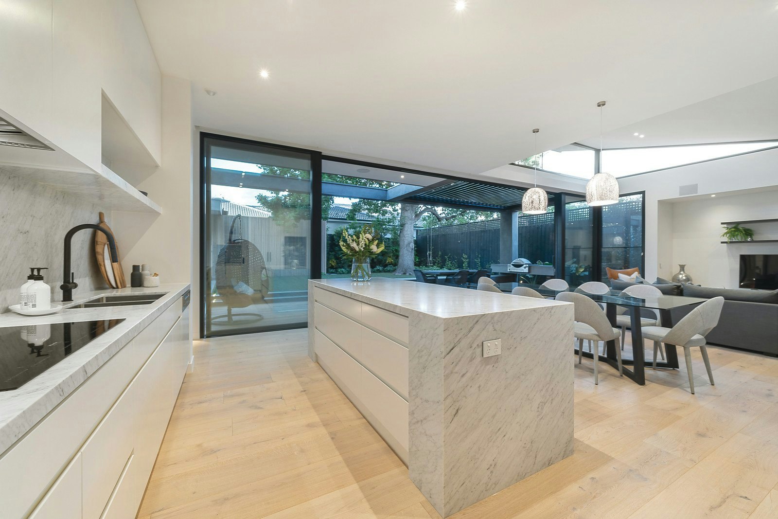 4 Mountain Grove, Kew, VIC