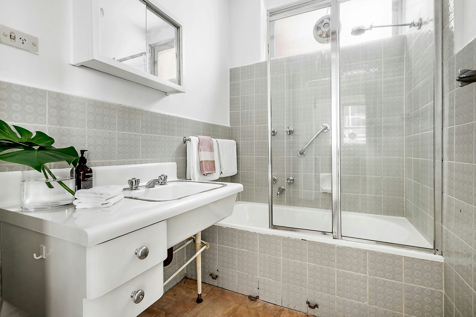 13/393 Toorak Road, South Yarra, VIC