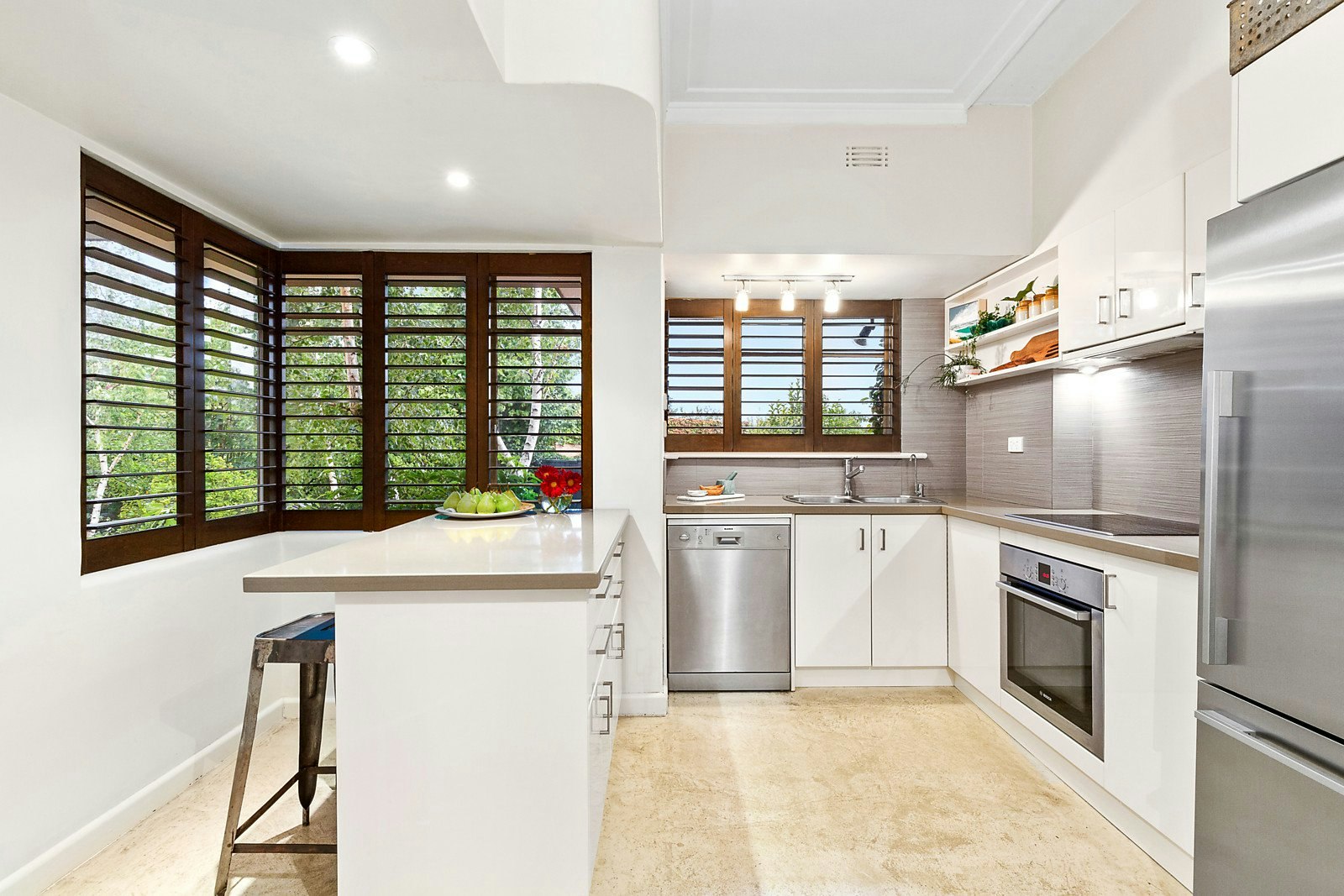 1 Laurencia Court, Mont Albert, VIC