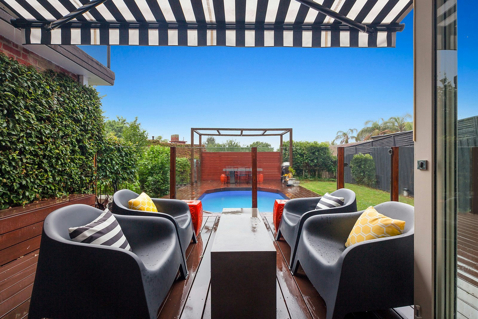 1 Laurencia Court, Mont Albert, VIC