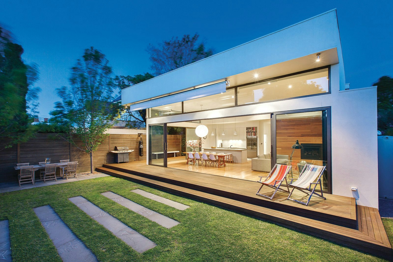 823 Hampton Street, Brighton, VIC