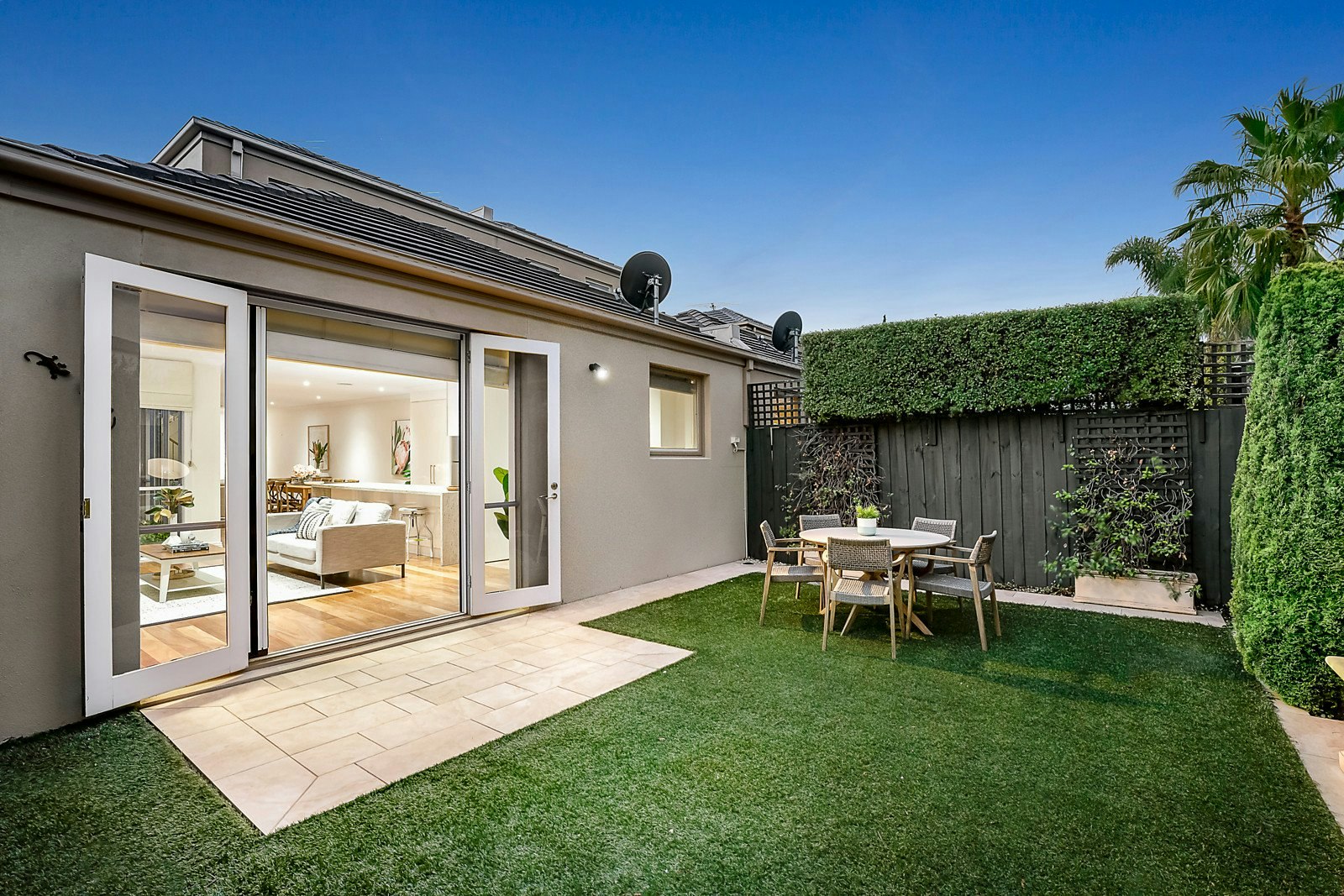 18 Centre Road, Brighton East, VIC