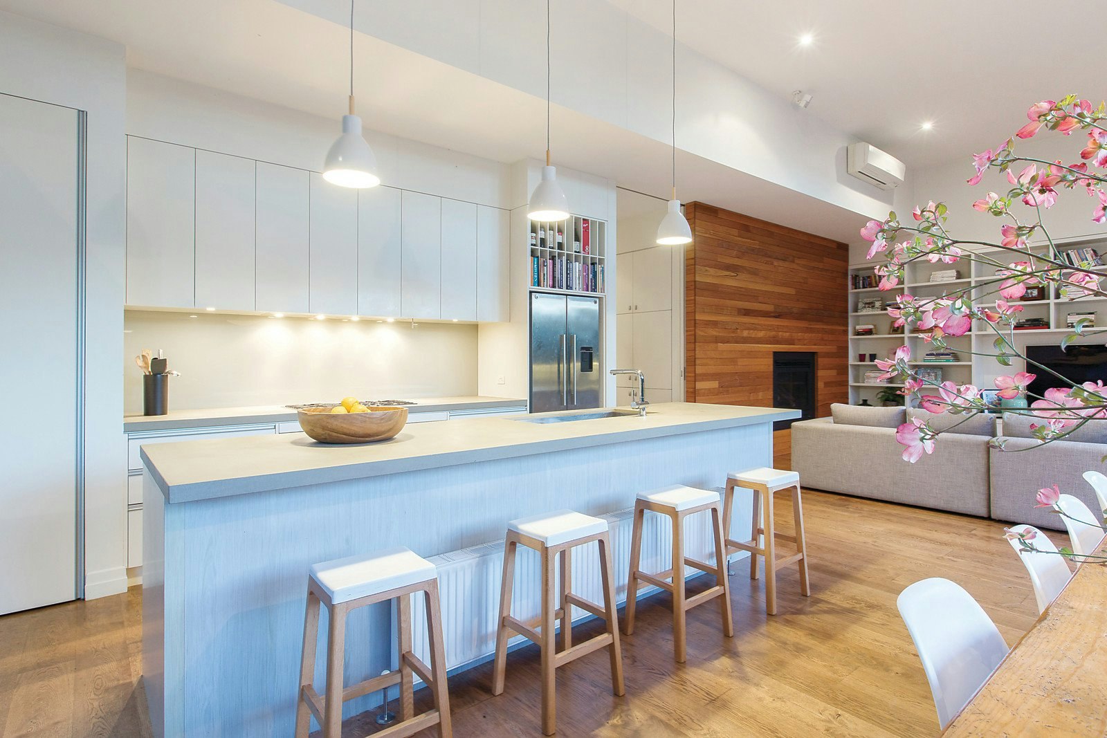 823 Hampton Street, Brighton, VIC