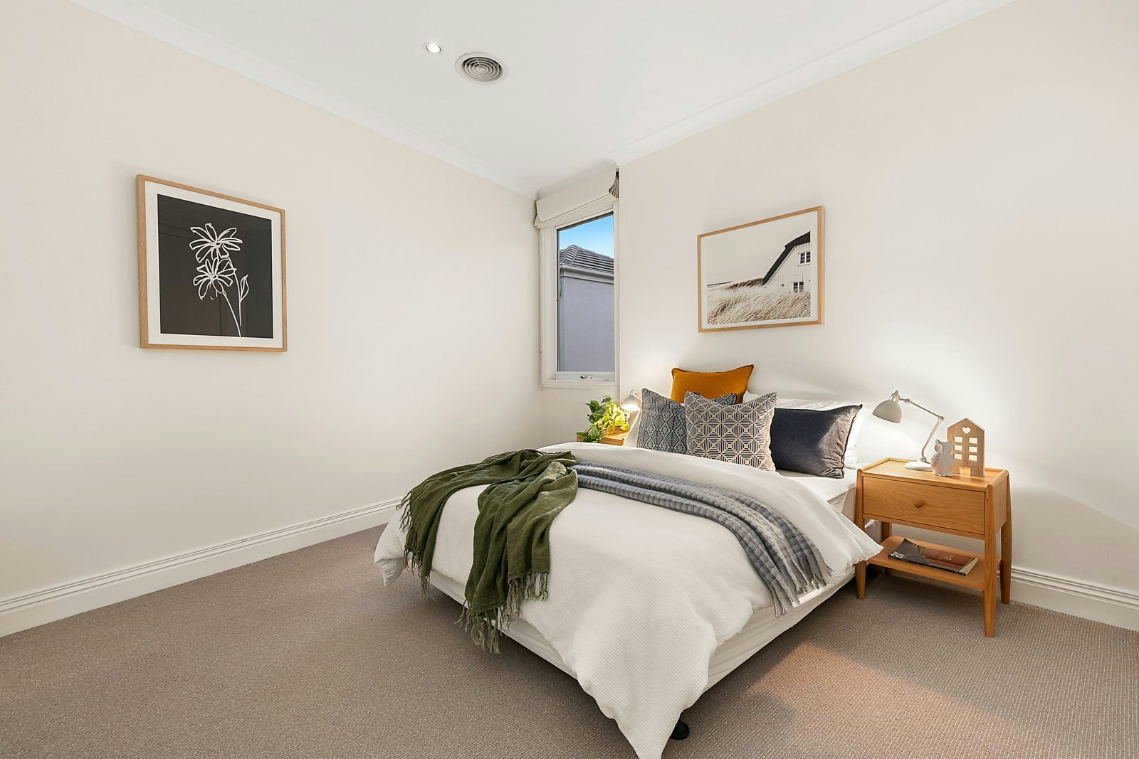 18 Centre Road, Brighton East, VIC