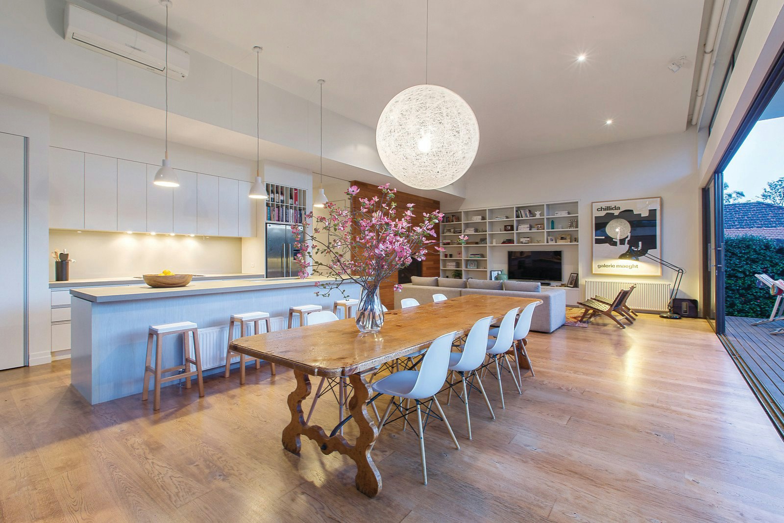 823 Hampton Street, Brighton, VIC