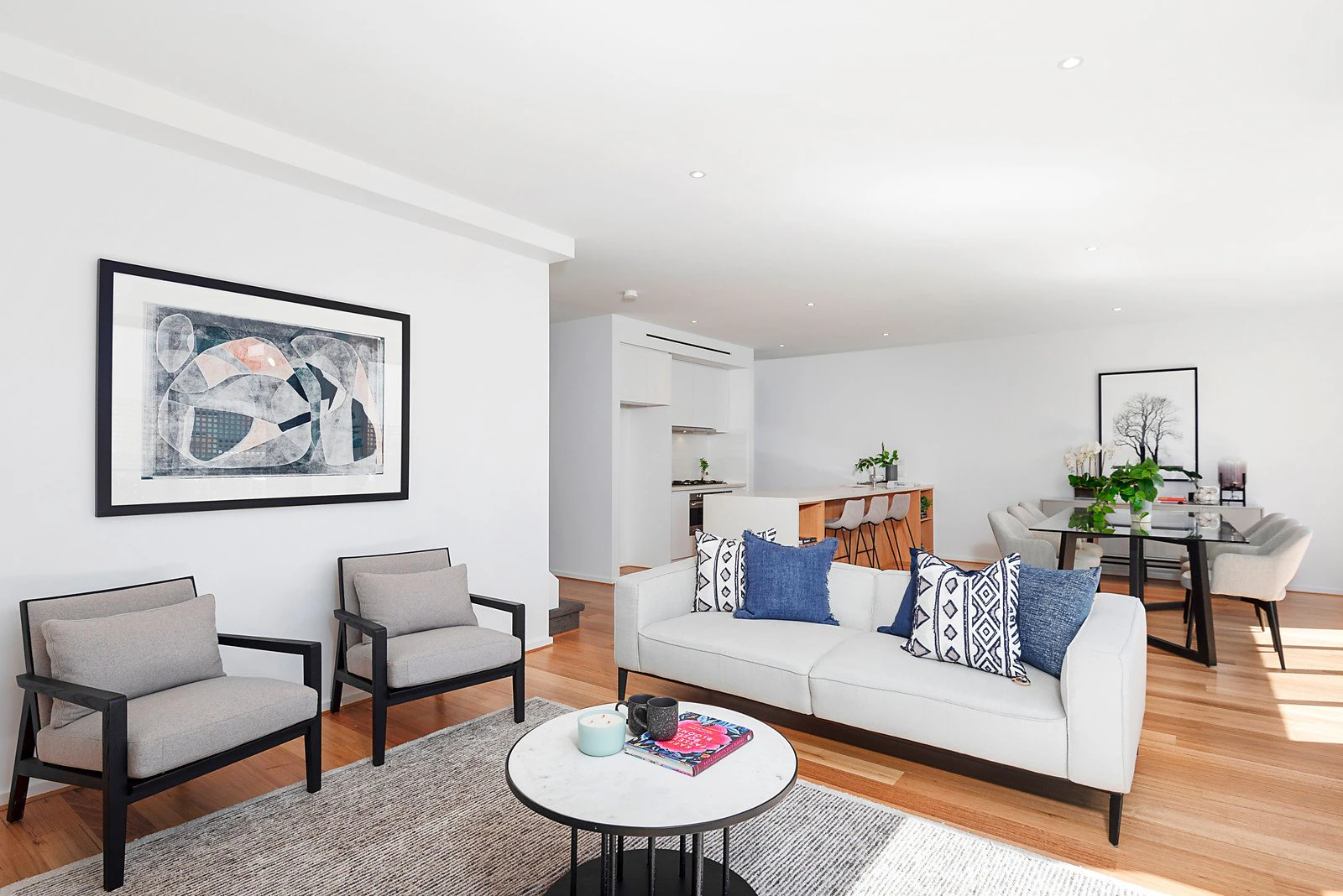 2/196-198 Belmore Road, Balwyn, VIC