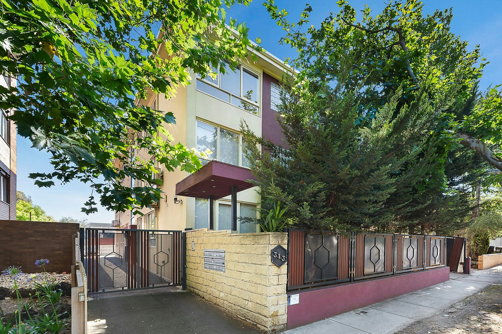 12/313 Dandenong Road, Prahran, VIC