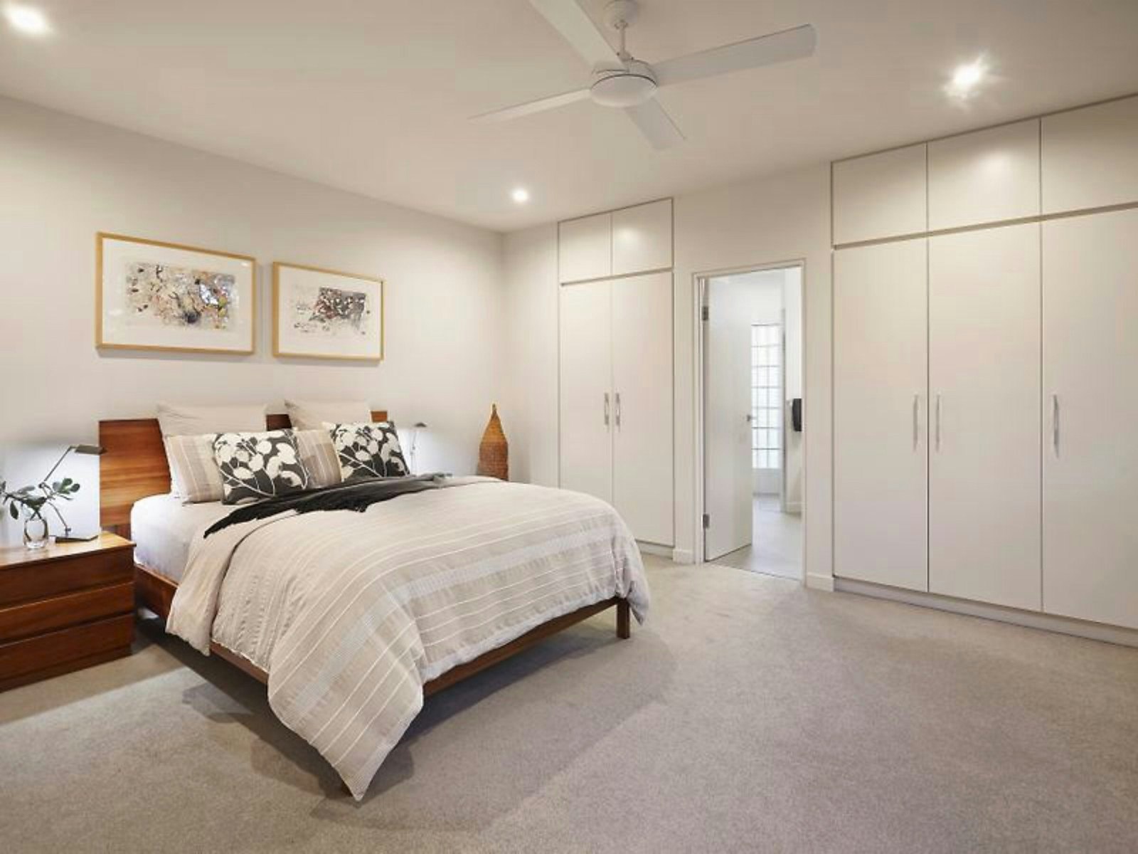 40 Longmore Street, St Kilda West, VIC