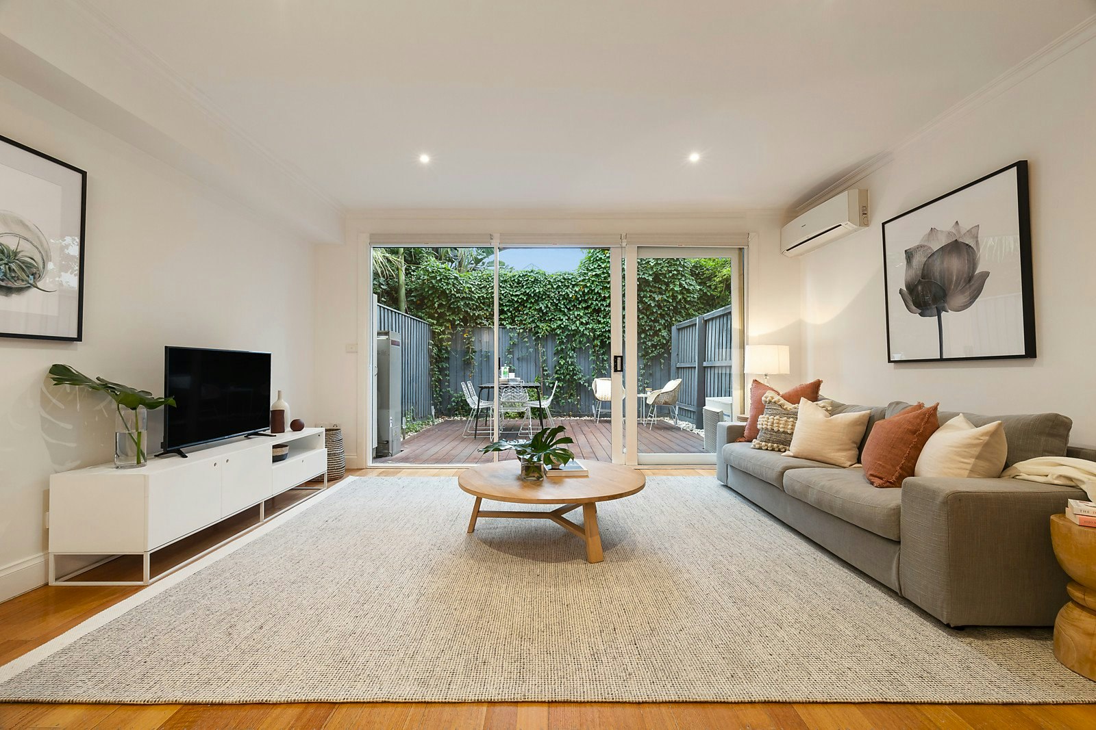 2/15 Hyland Street, South Yarra, VIC