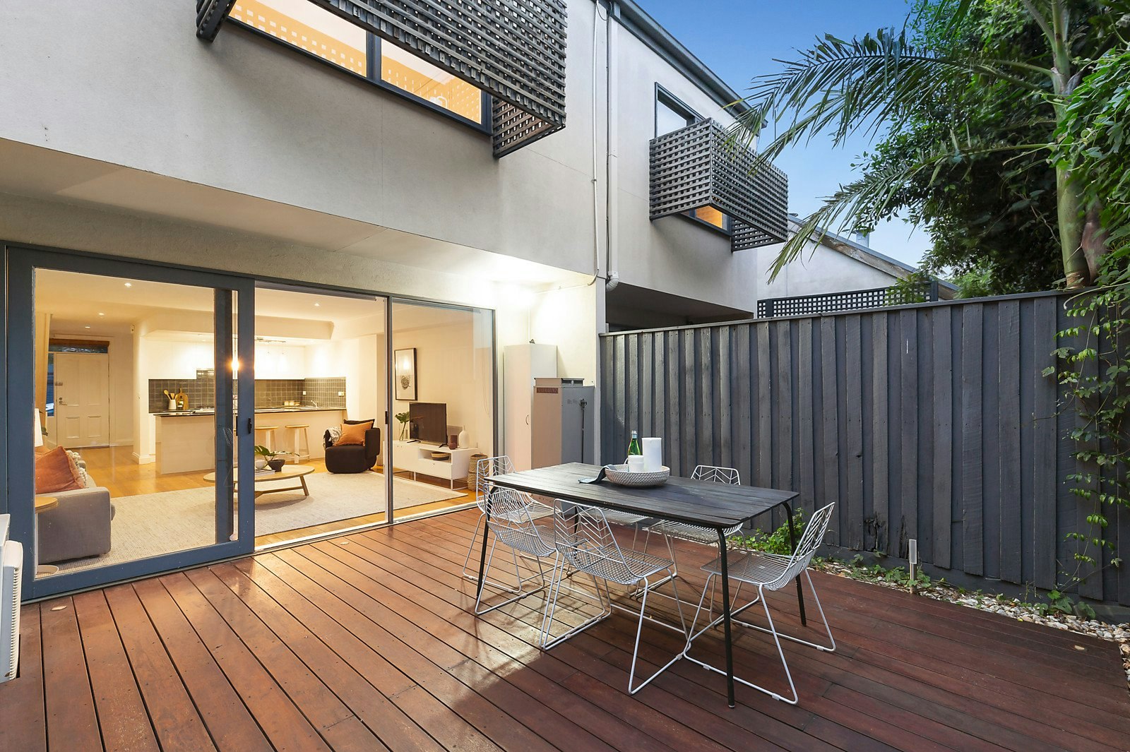 2/15 Hyland Street, South Yarra, VIC