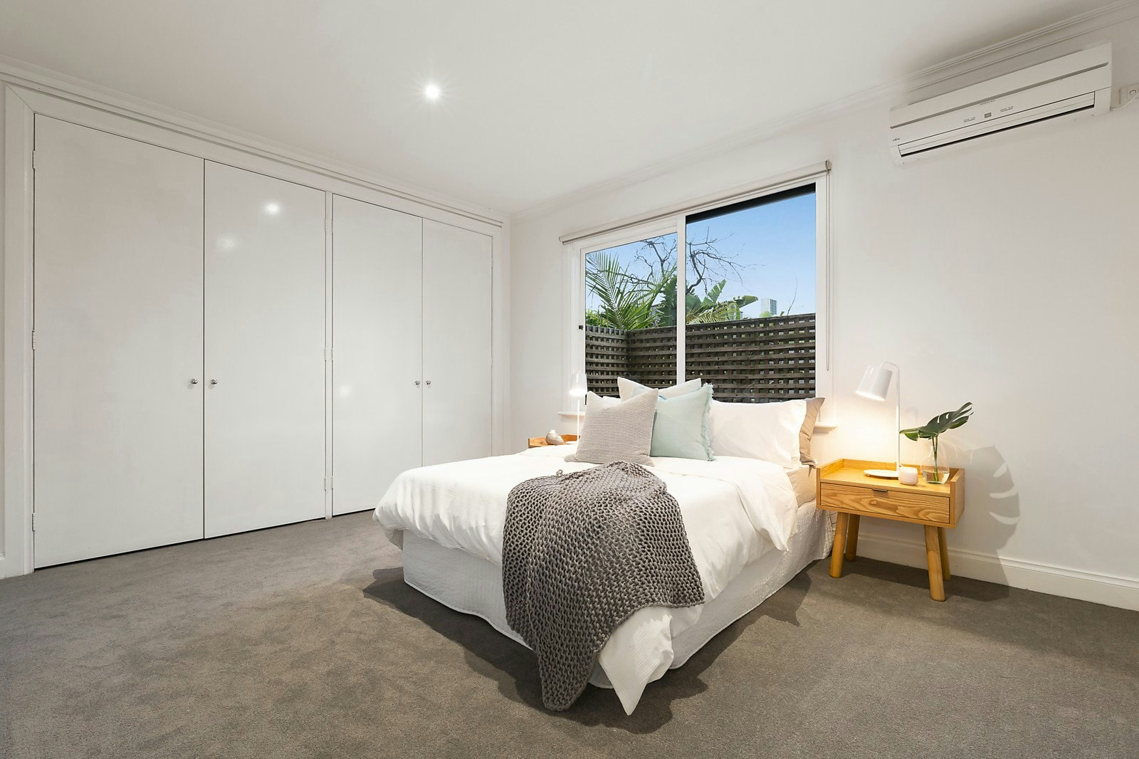 2/15 Hyland Street, South Yarra, VIC