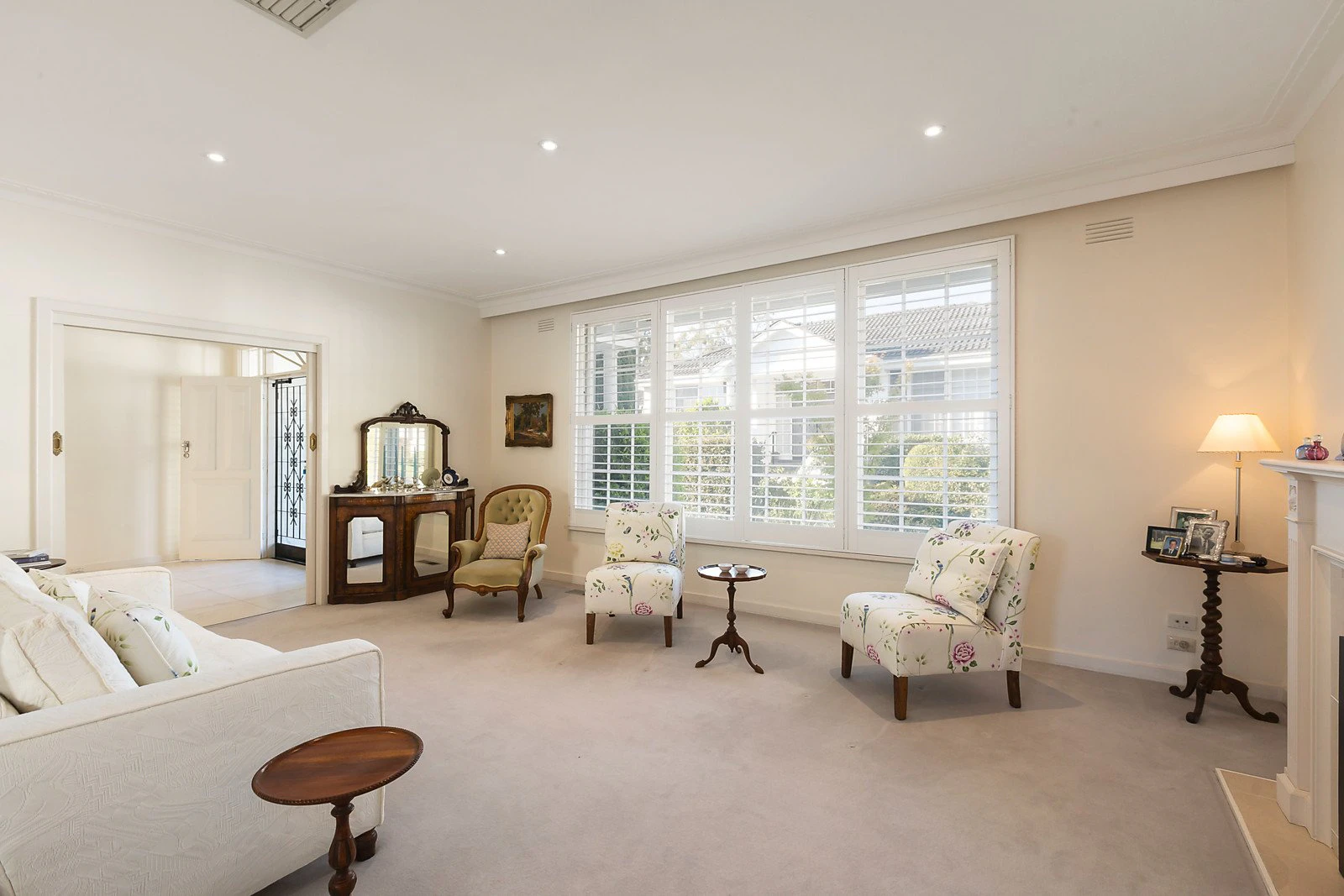 2/35 Victoria Avenue, Canterbury, VIC