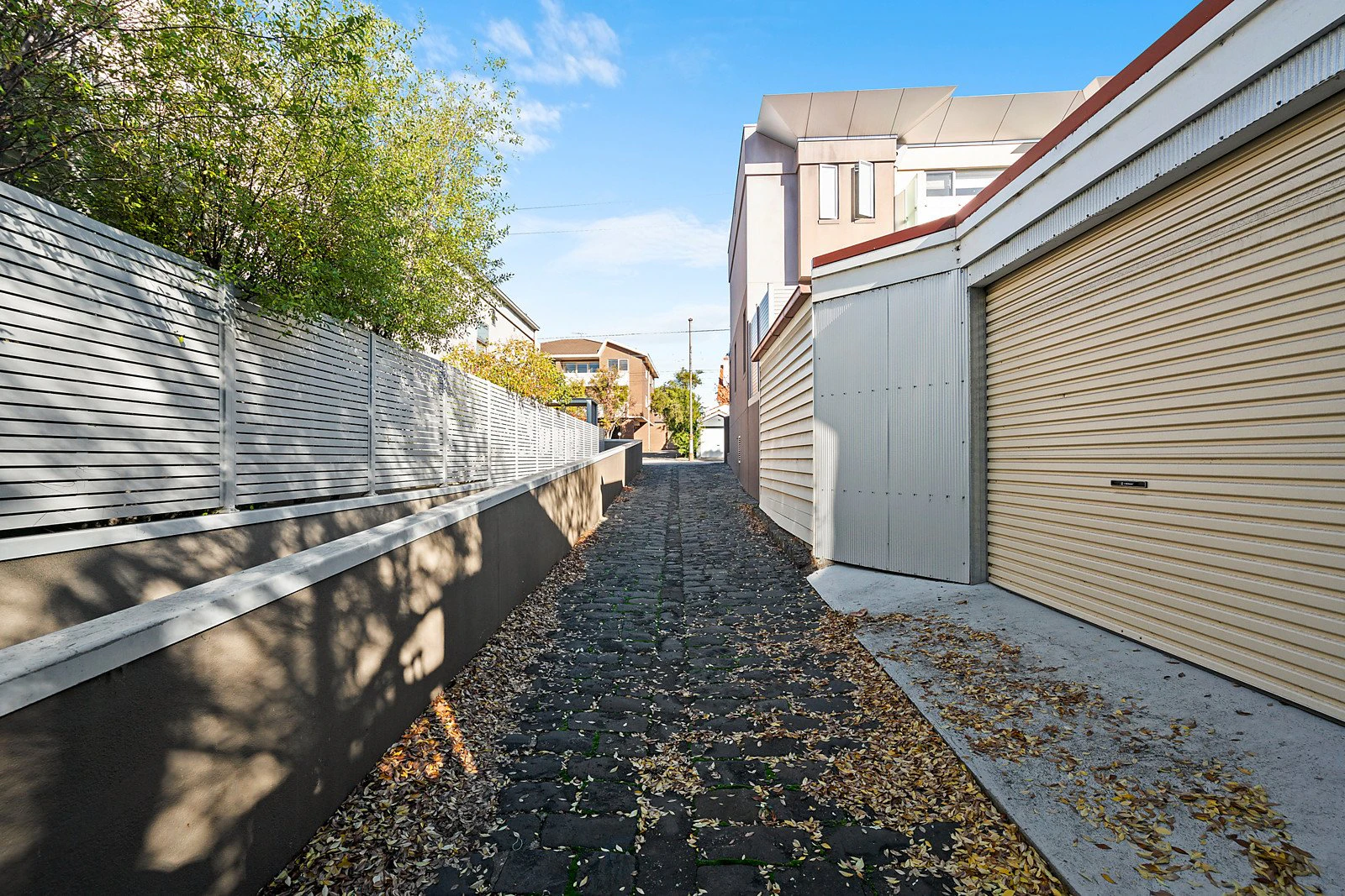 4 Sutherland Road, Armadale, VIC