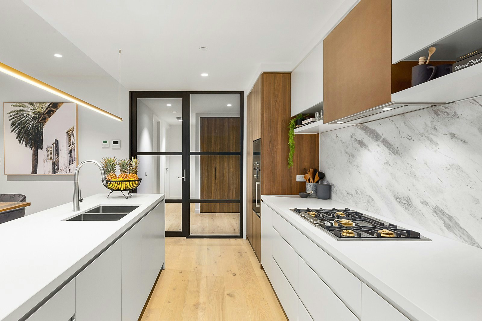 204/28-30 Linacre Road, Hampton, VIC