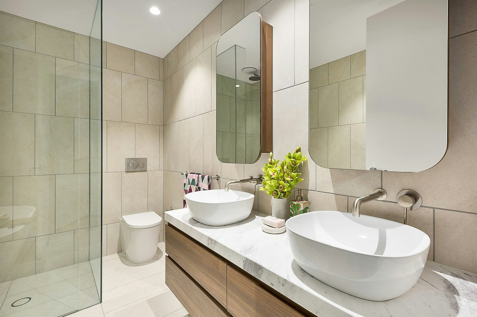 204/28-30 Linacre Road, Hampton, VIC