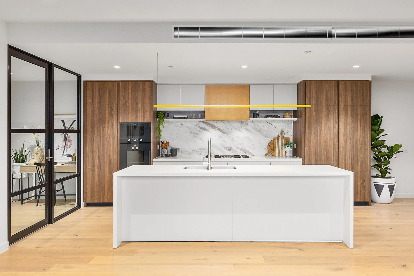 204/28-30 Linacre Road, Hampton, VIC