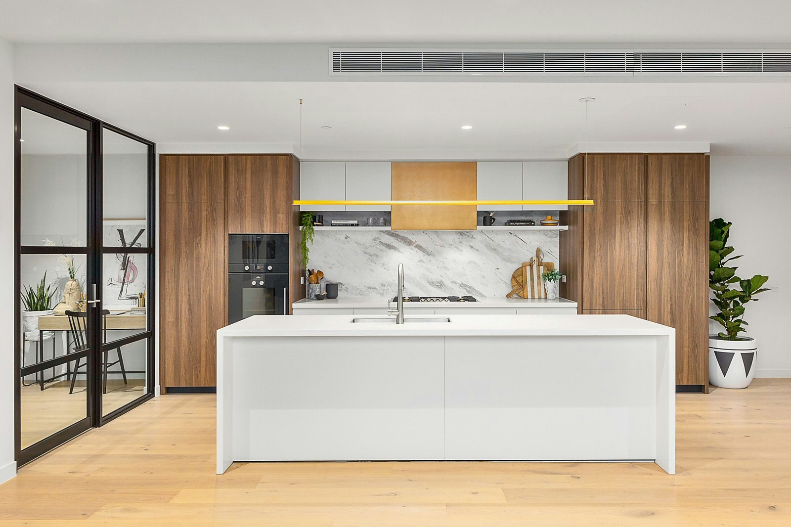 204/28-30 Linacre Road, Hampton, VIC