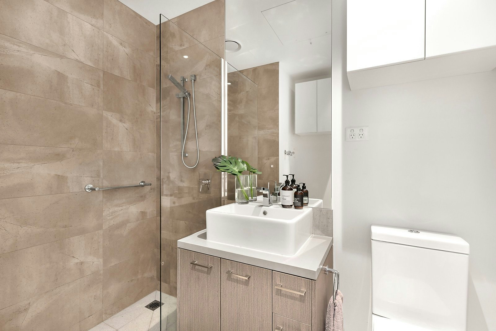 207/17 Riversdale Road, Hawthorn, VIC