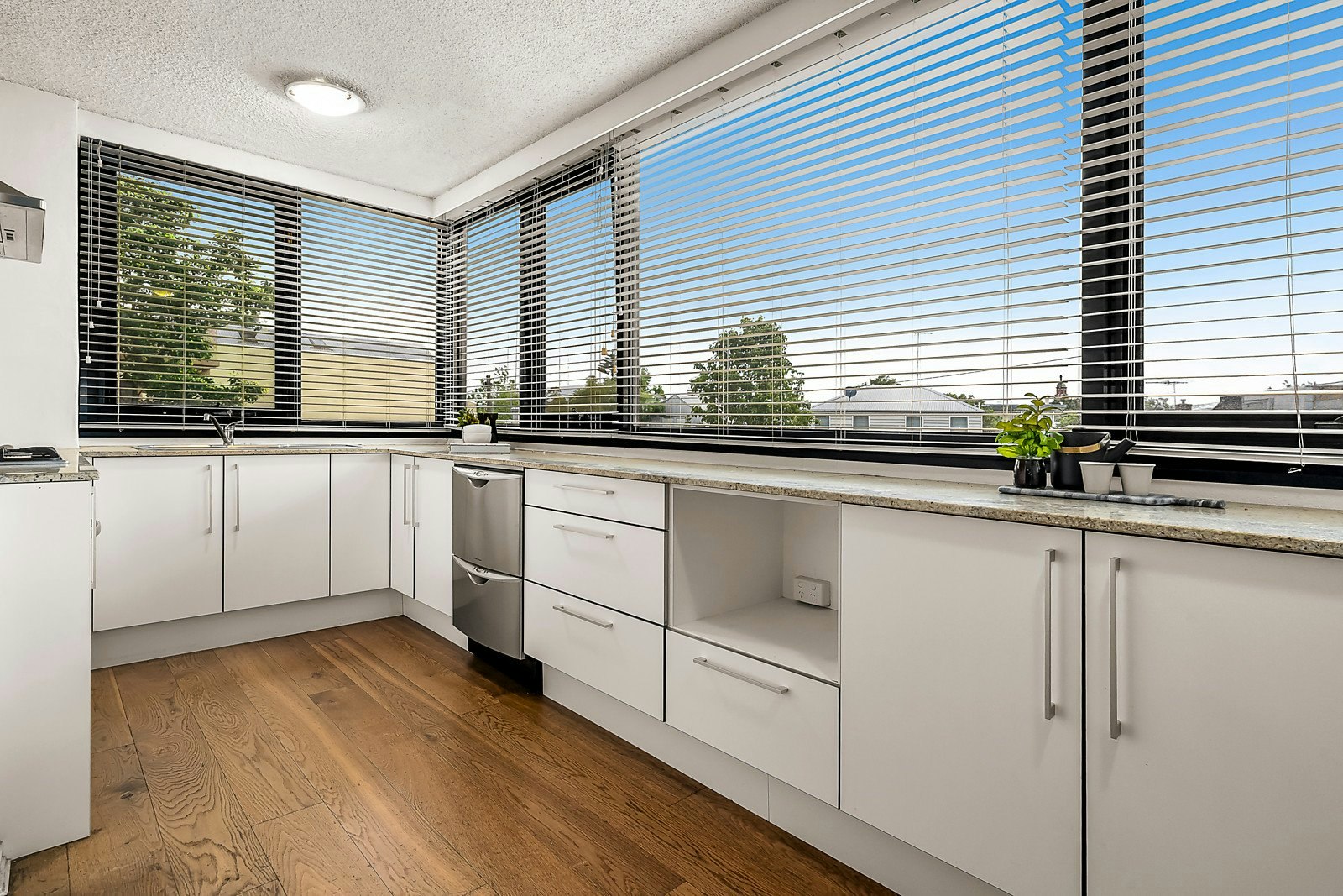 11/50 Canterbury Road, Middle Park, VIC