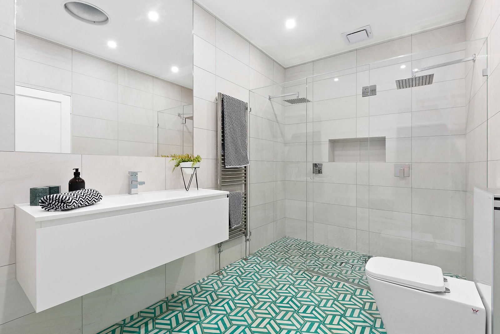 18A Evelyn Street, St Kilda East, VIC