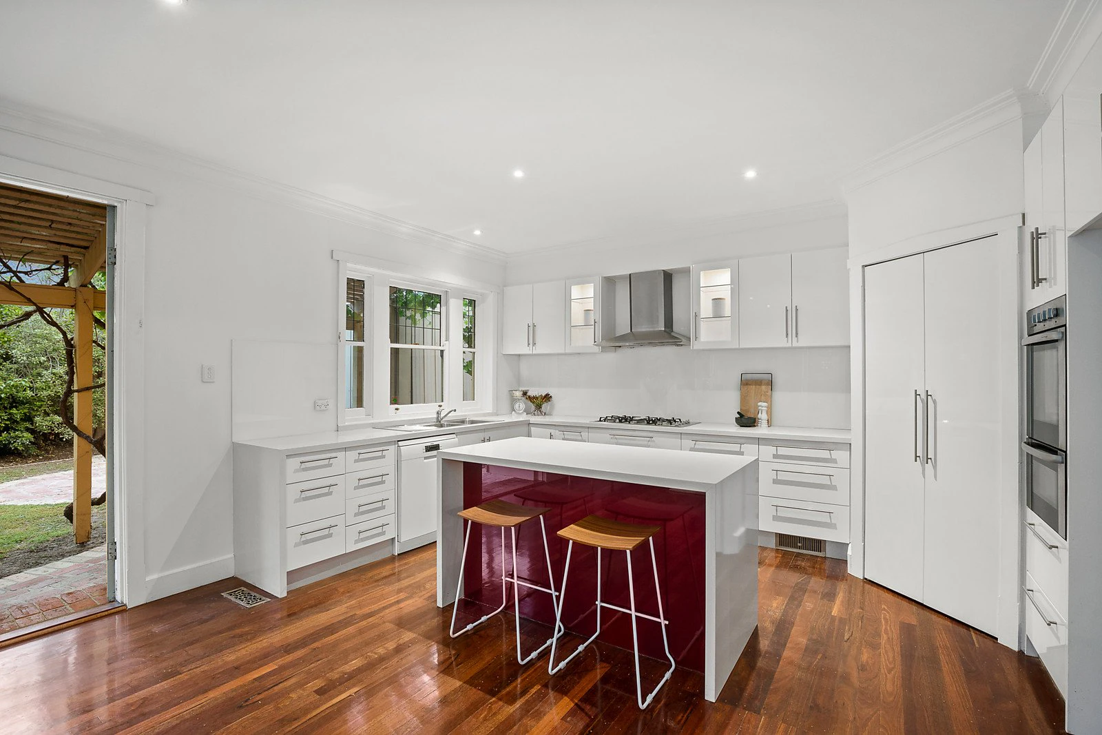 6 Farnham Street, Caulfield, VIC