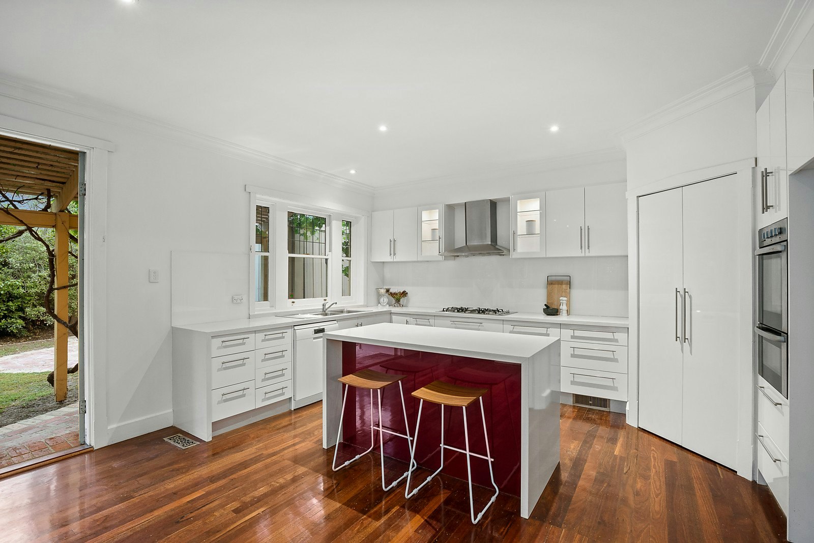 6 Farnham Street, Caulfield, VIC