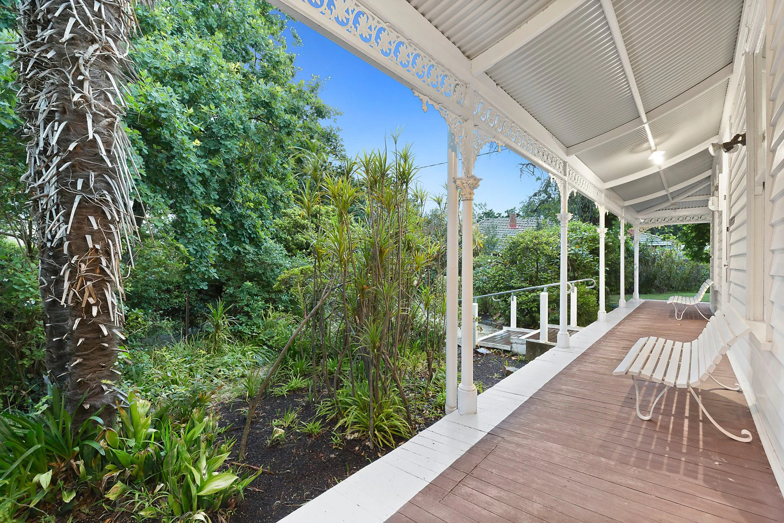 1 Lightfoot Street, Mont Albert, VIC