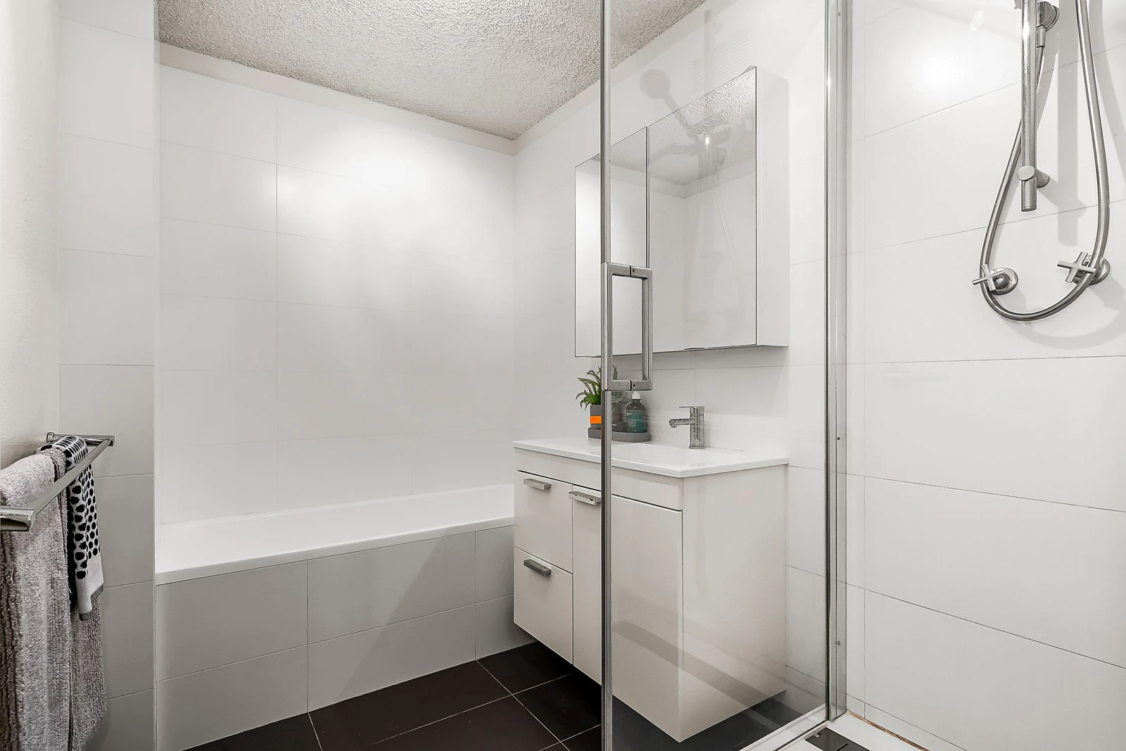 11/50 Canterbury Road, Middle Park, VIC