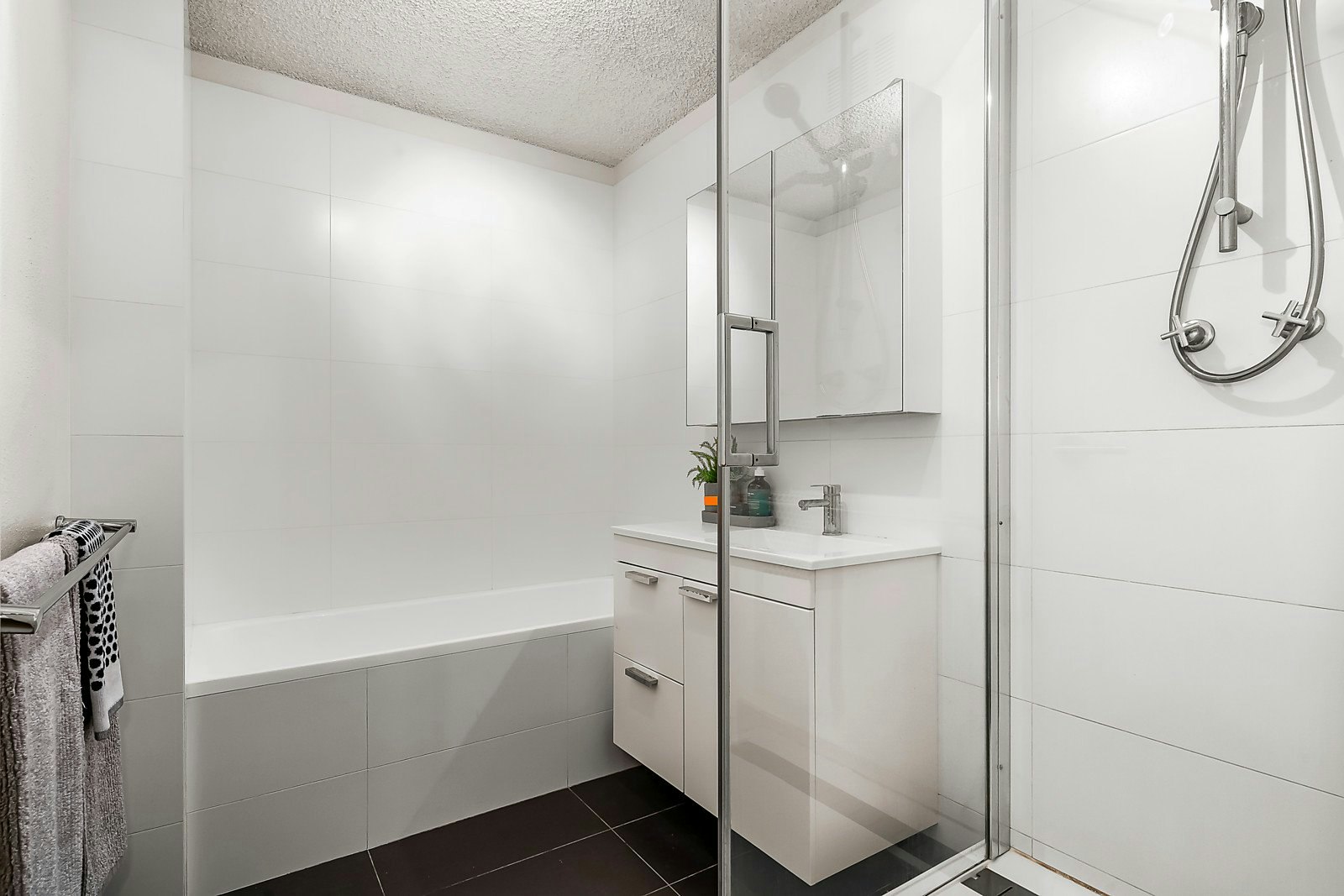 11/50 Canterbury Road, Middle Park, VIC