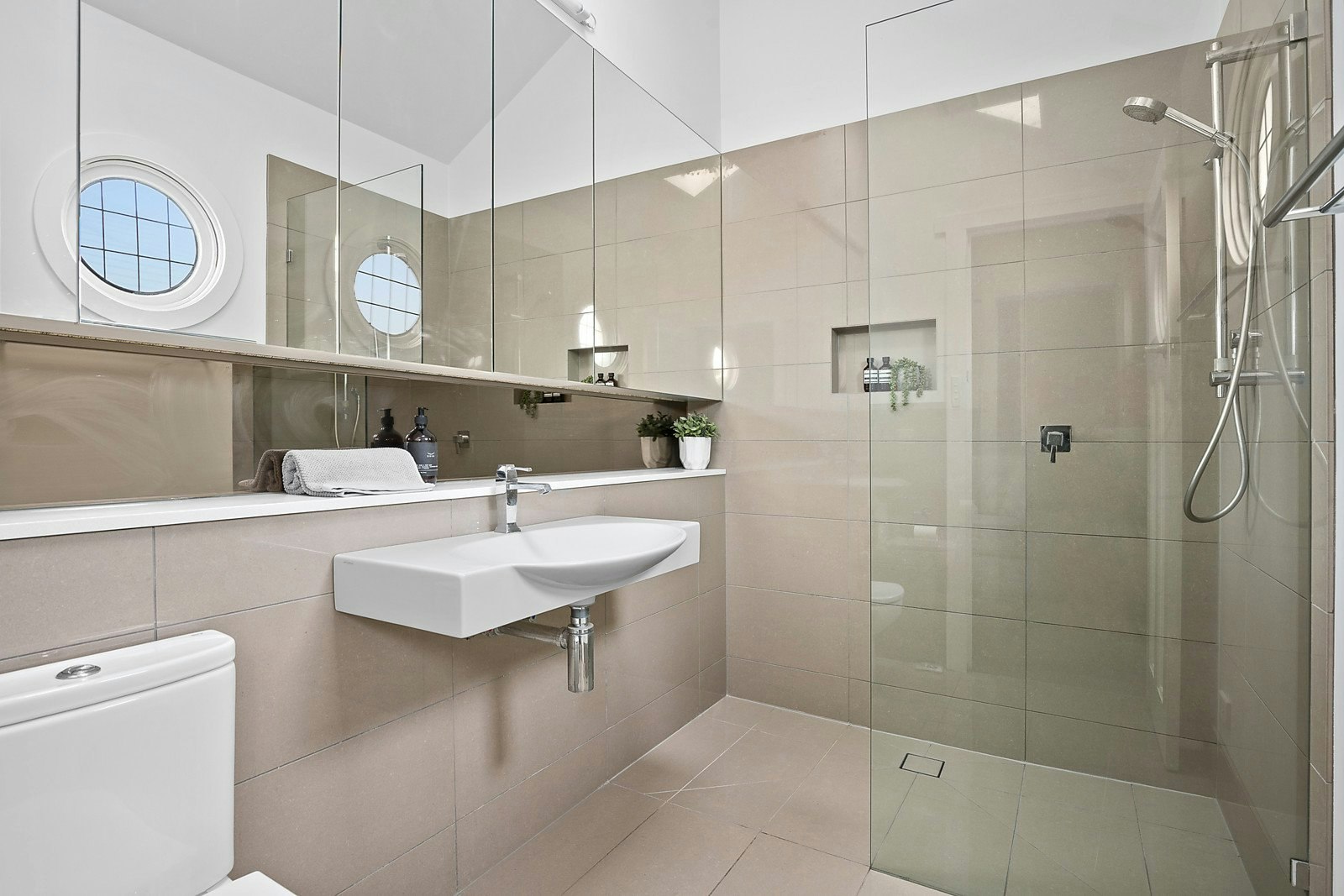 6 Farnham Street, Caulfield, VIC