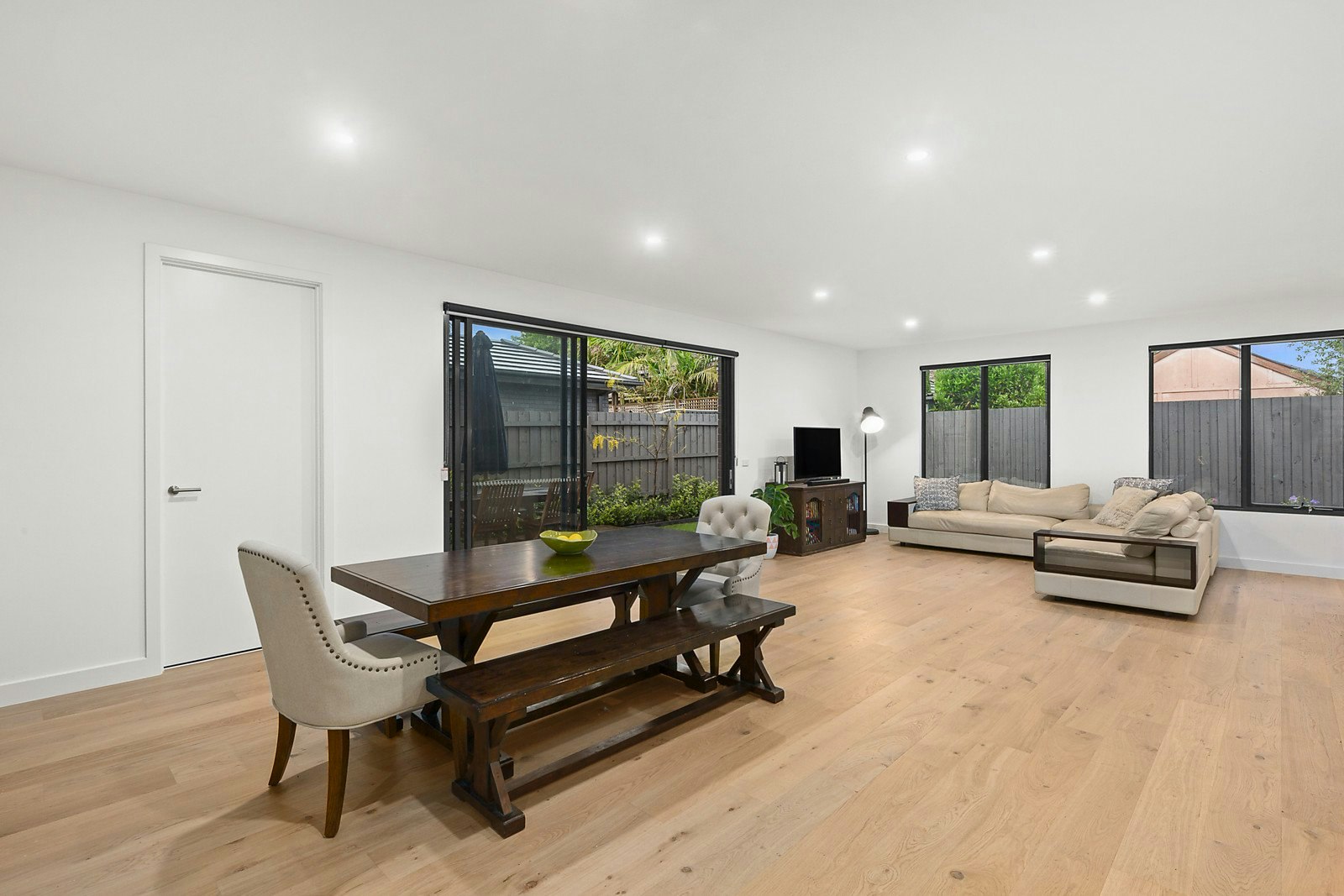 2/4 Wilgra Avenue, Ashburton, VIC