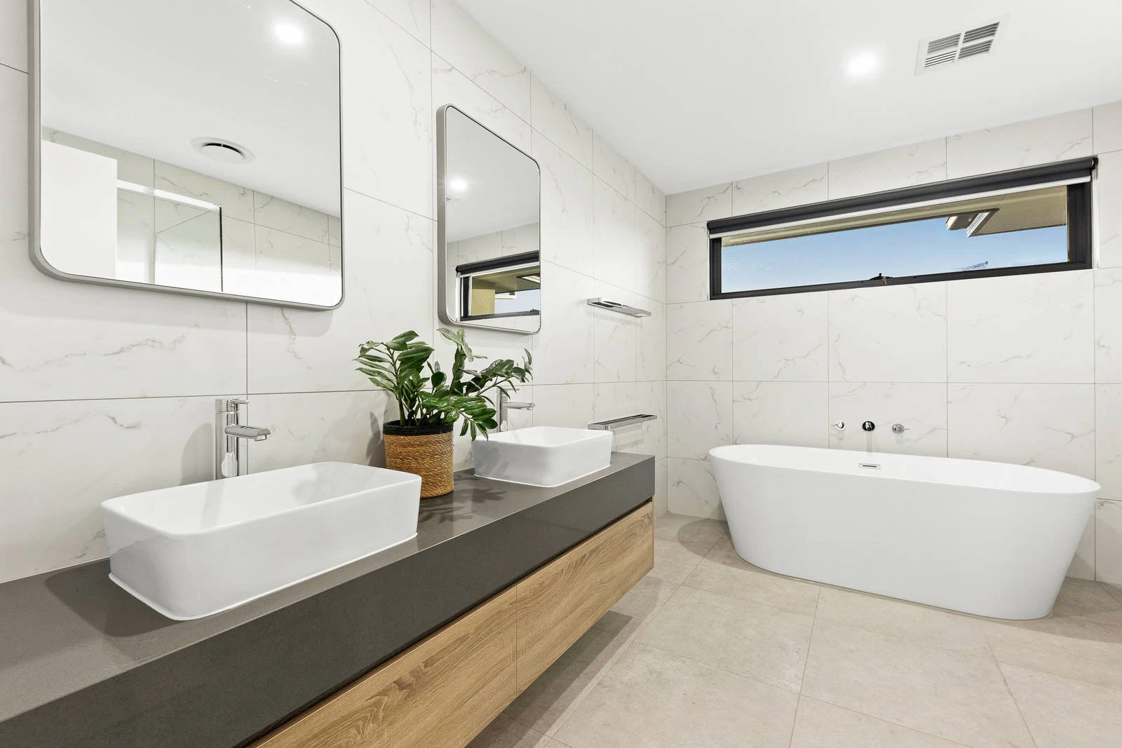 2/4 Wilgra Avenue, Ashburton, VIC