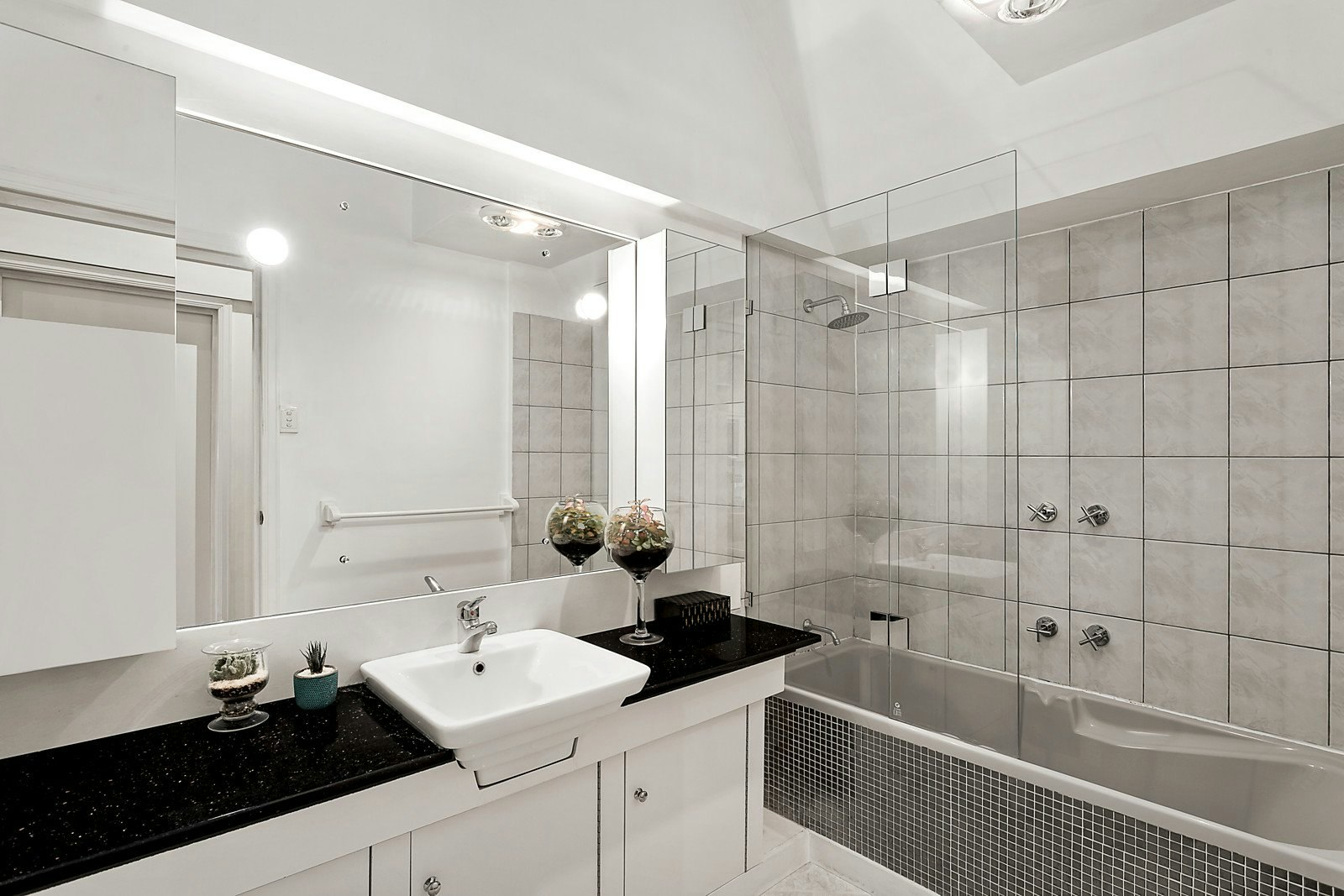 1/24 Abinger Street, Richmond, VIC