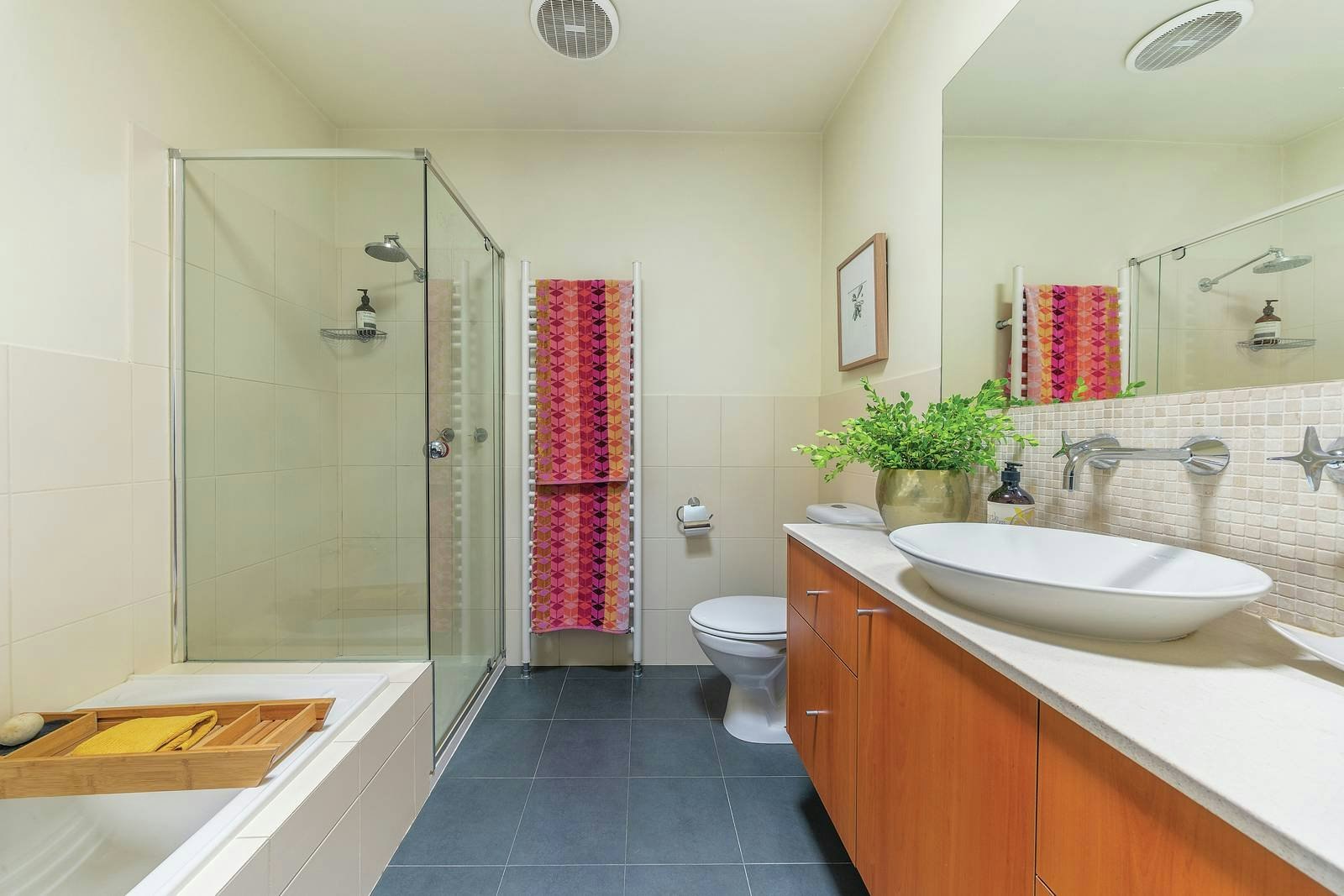 18 Roseberry Street, Hawthorn East, VIC