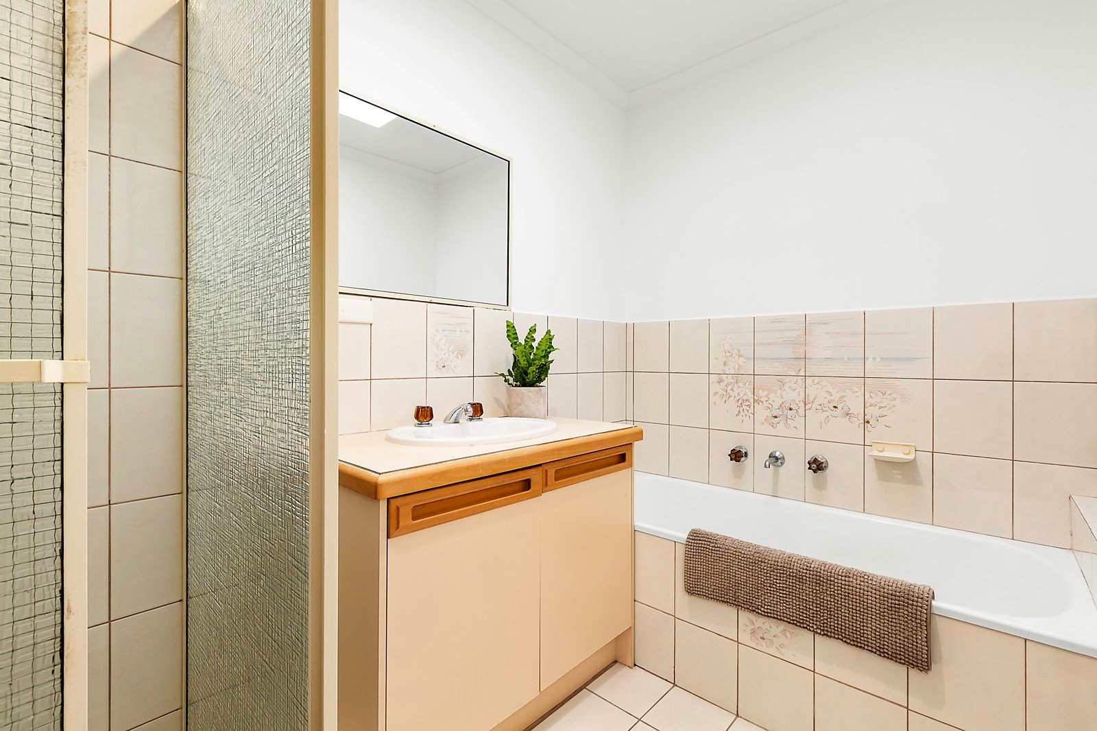 2/52 Shepherd Street, Surrey Hills, VIC