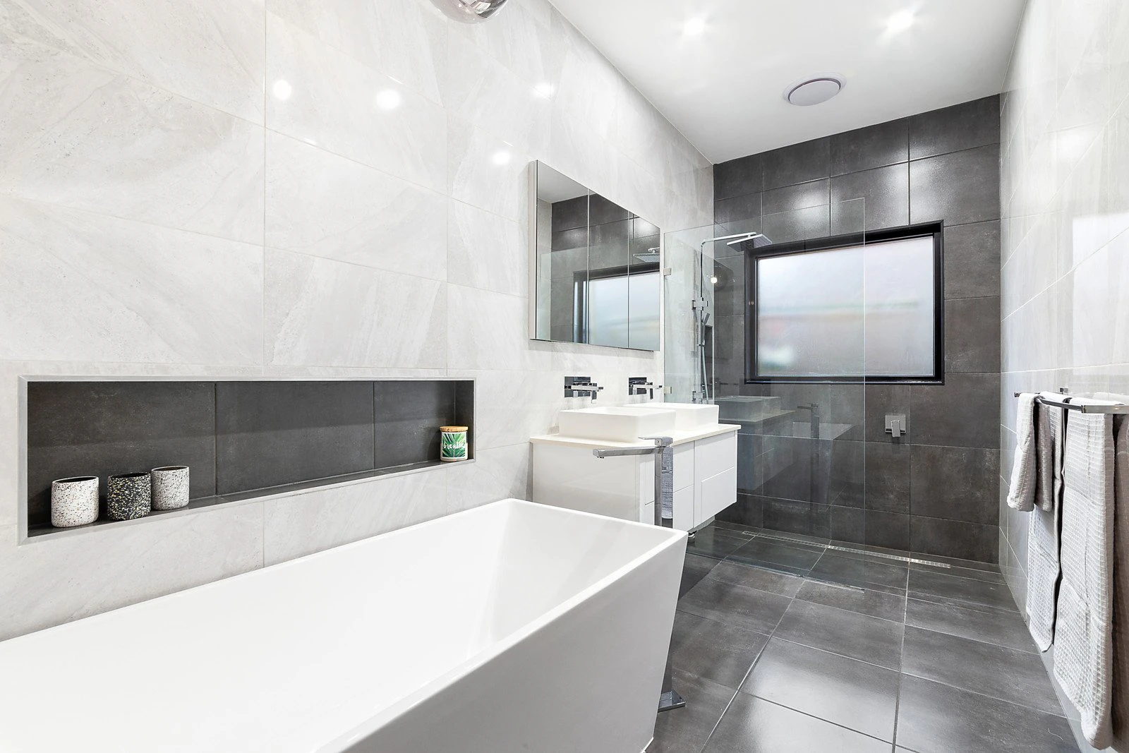 111 Summerhill Road, Glen Iris, VIC