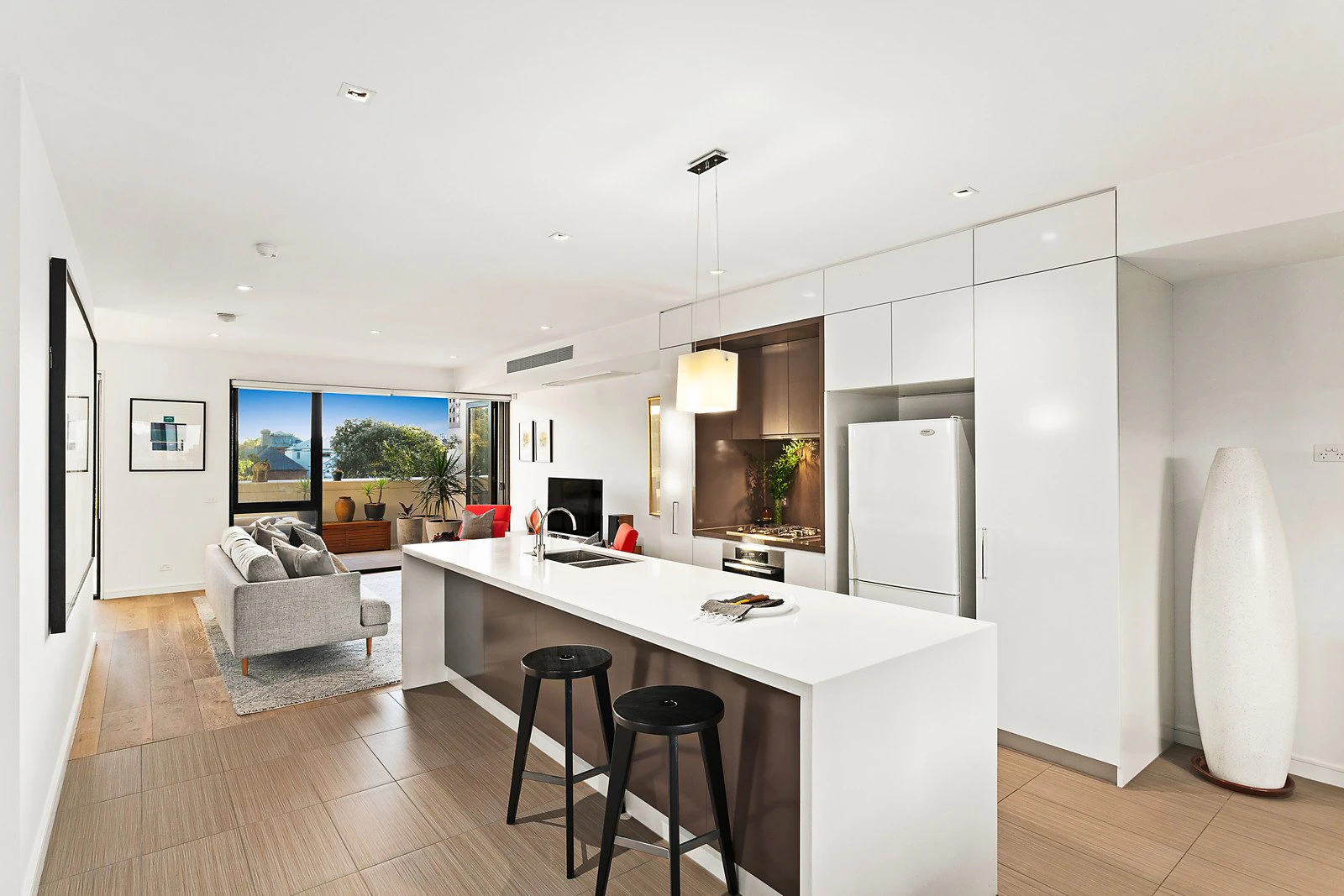 19 Danks Street, Albert Park, VIC