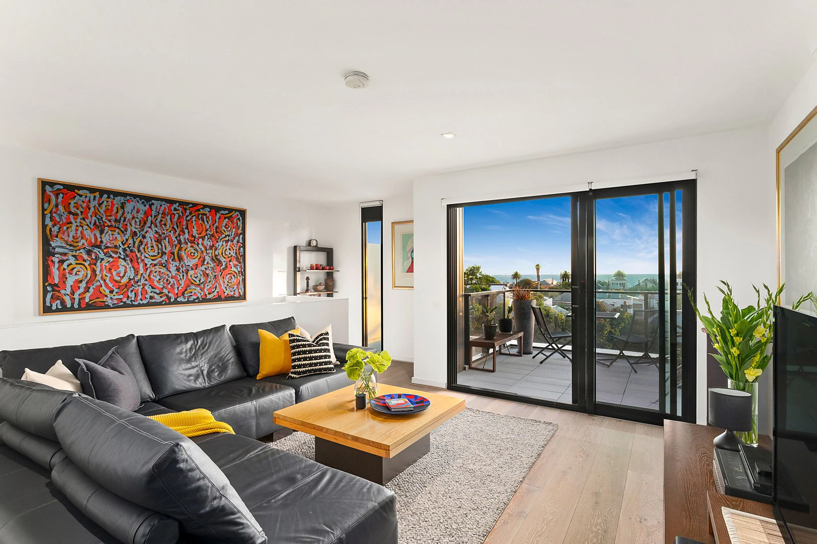 19 Danks Street, Albert Park, VIC