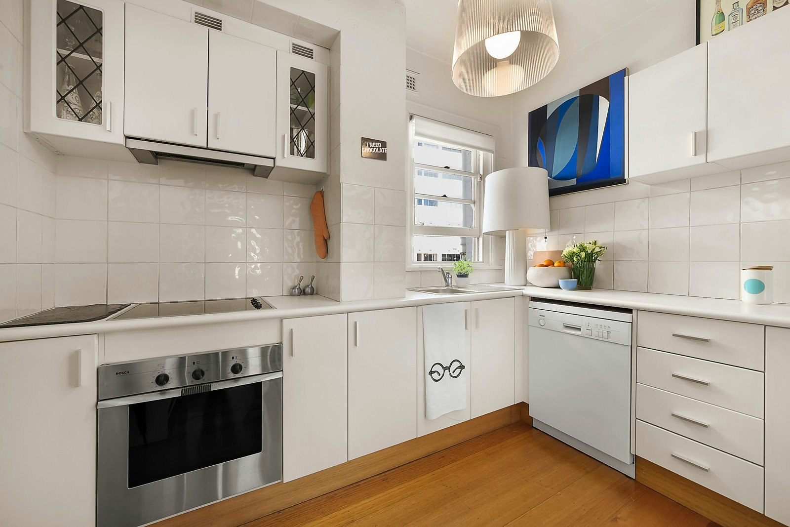 10/33 Queens Road, Melbourne, VIC