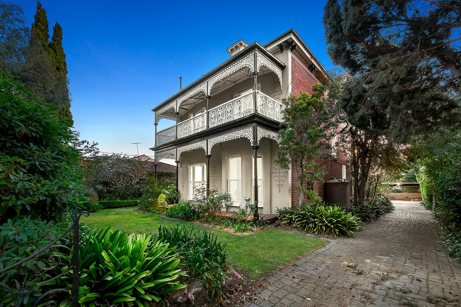 18 Black Street, Brighton, VIC
