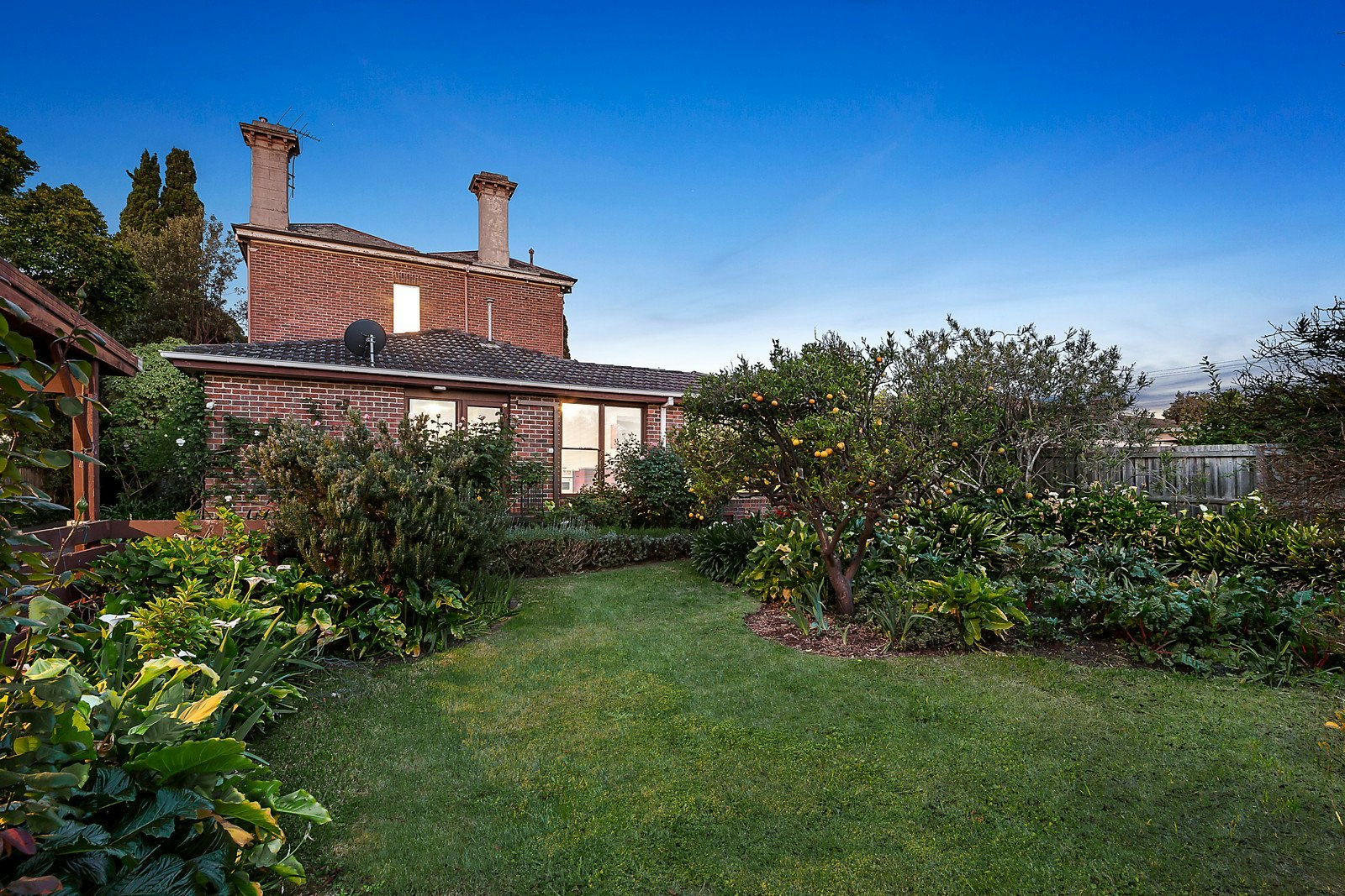 18 Black Street, Brighton, VIC