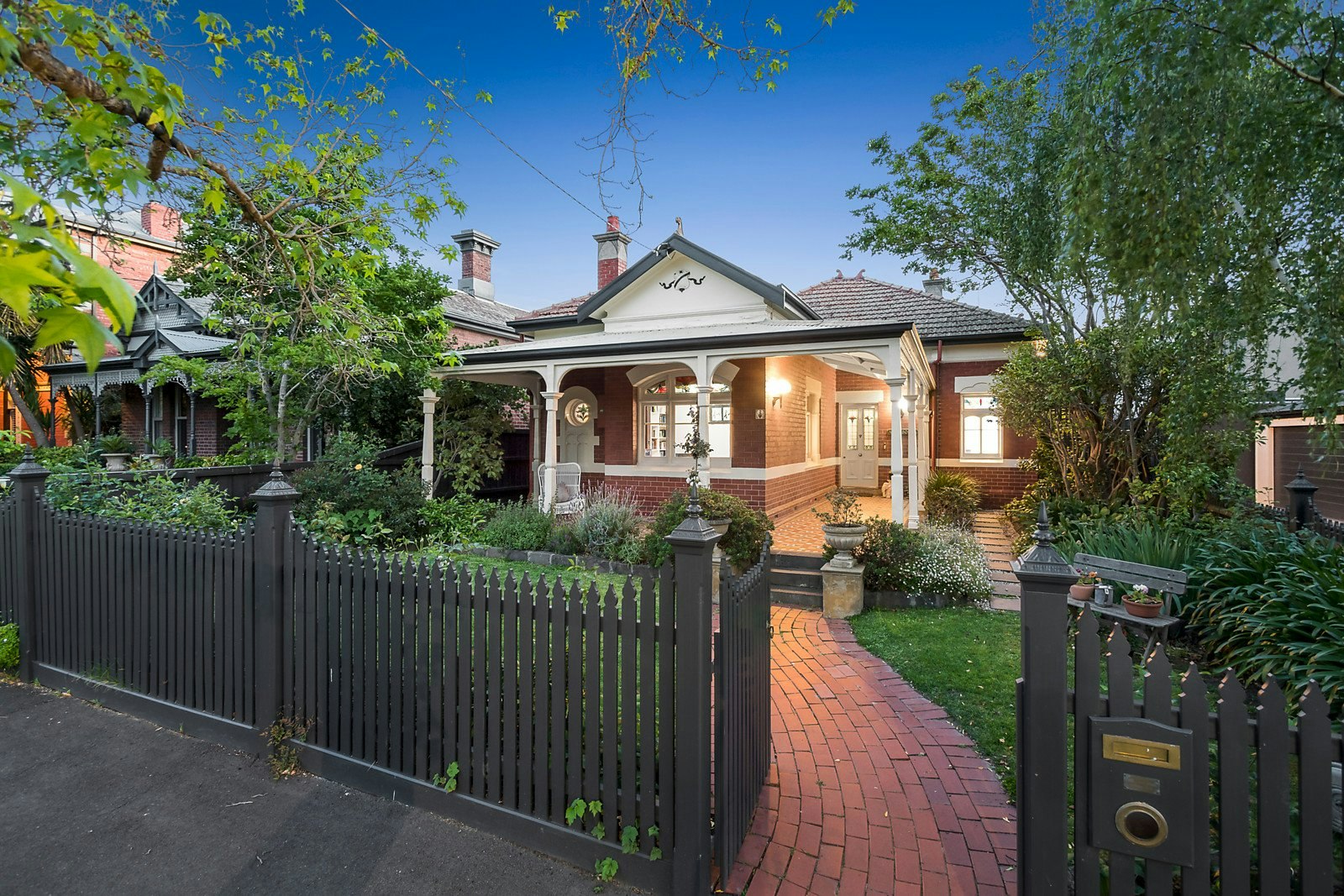 2 Hawthorn Grove, Hawthorn, VIC
