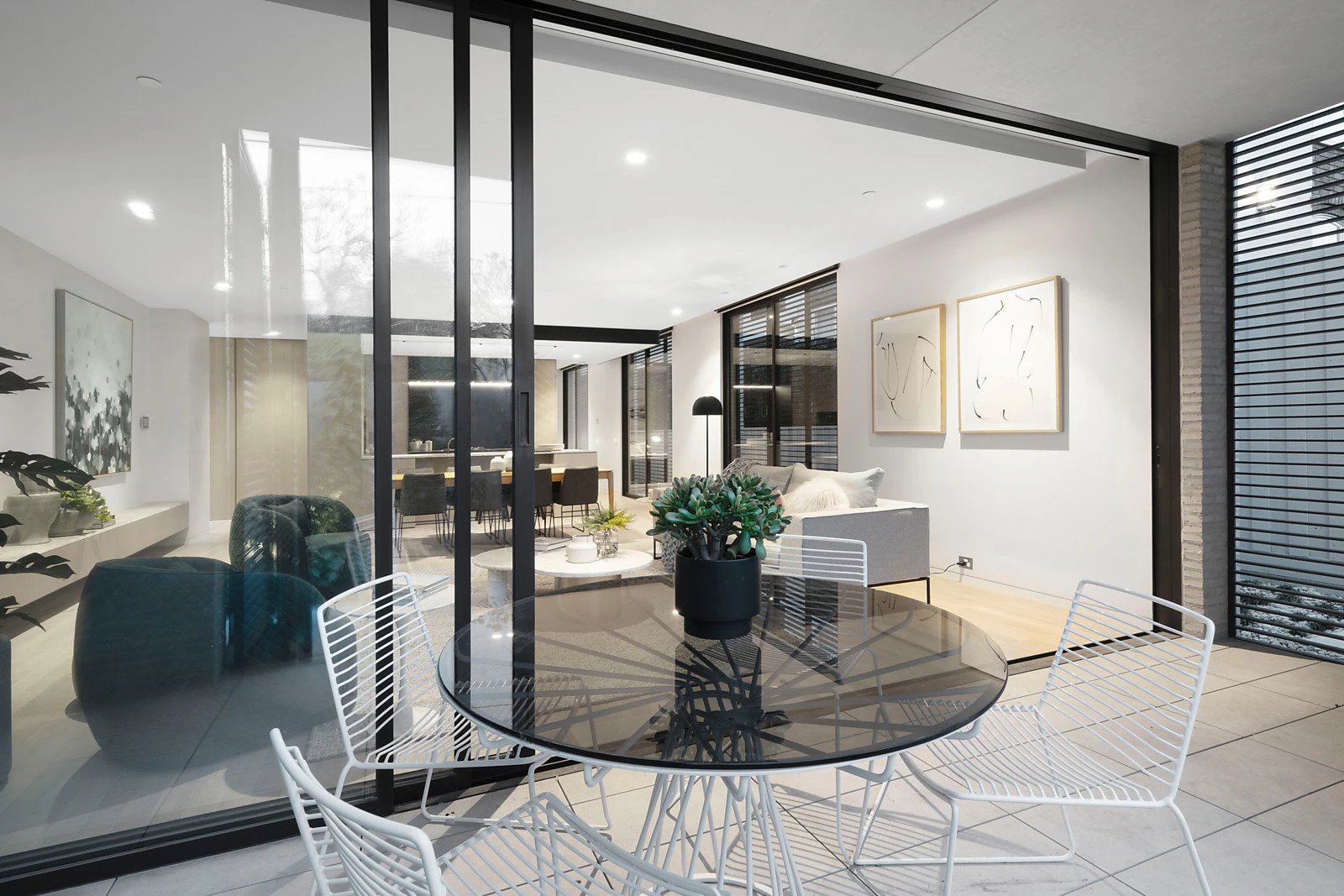 2/97 Mathoura Road, Toorak, VIC