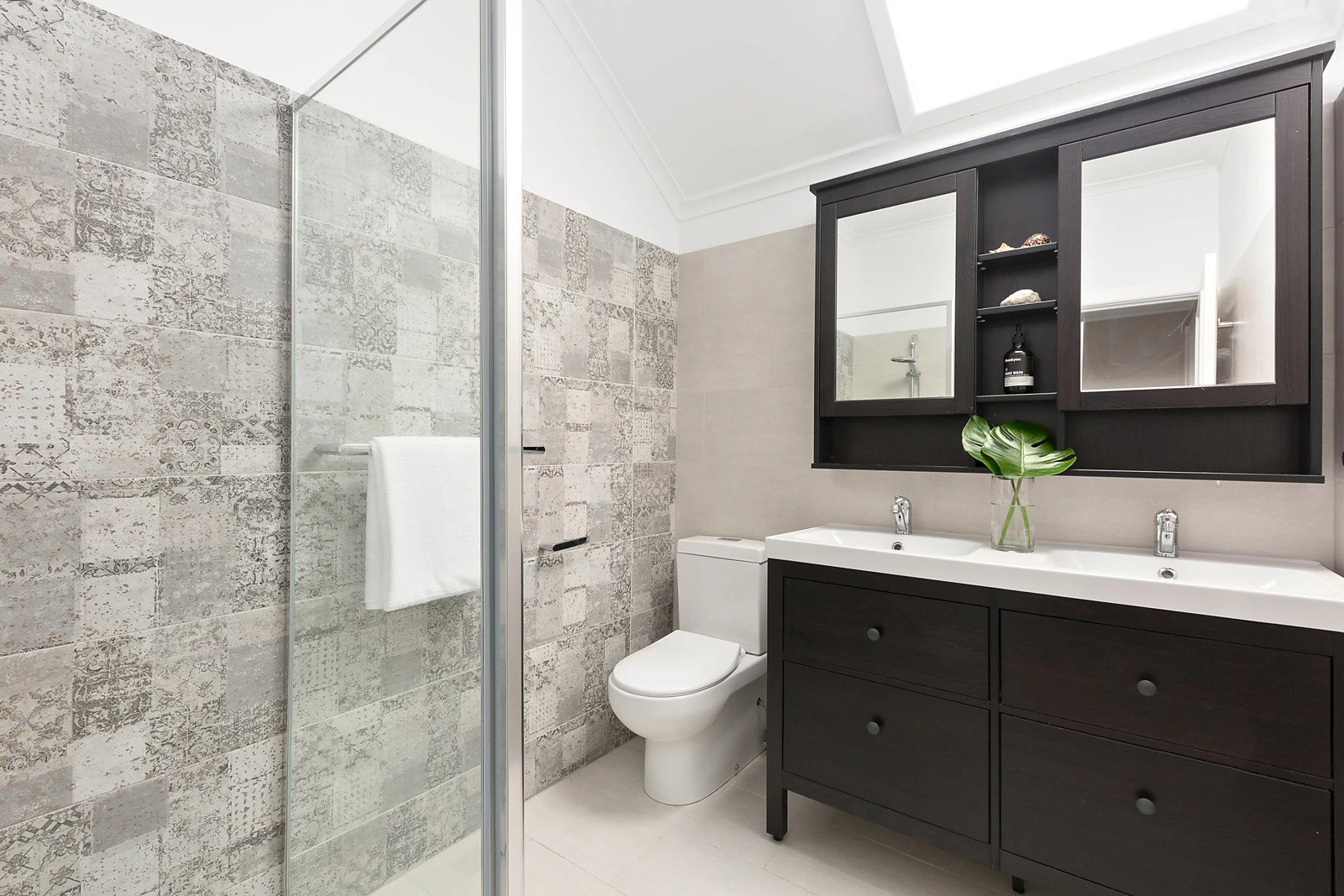 2c Woodmason Street, Malvern, VIC