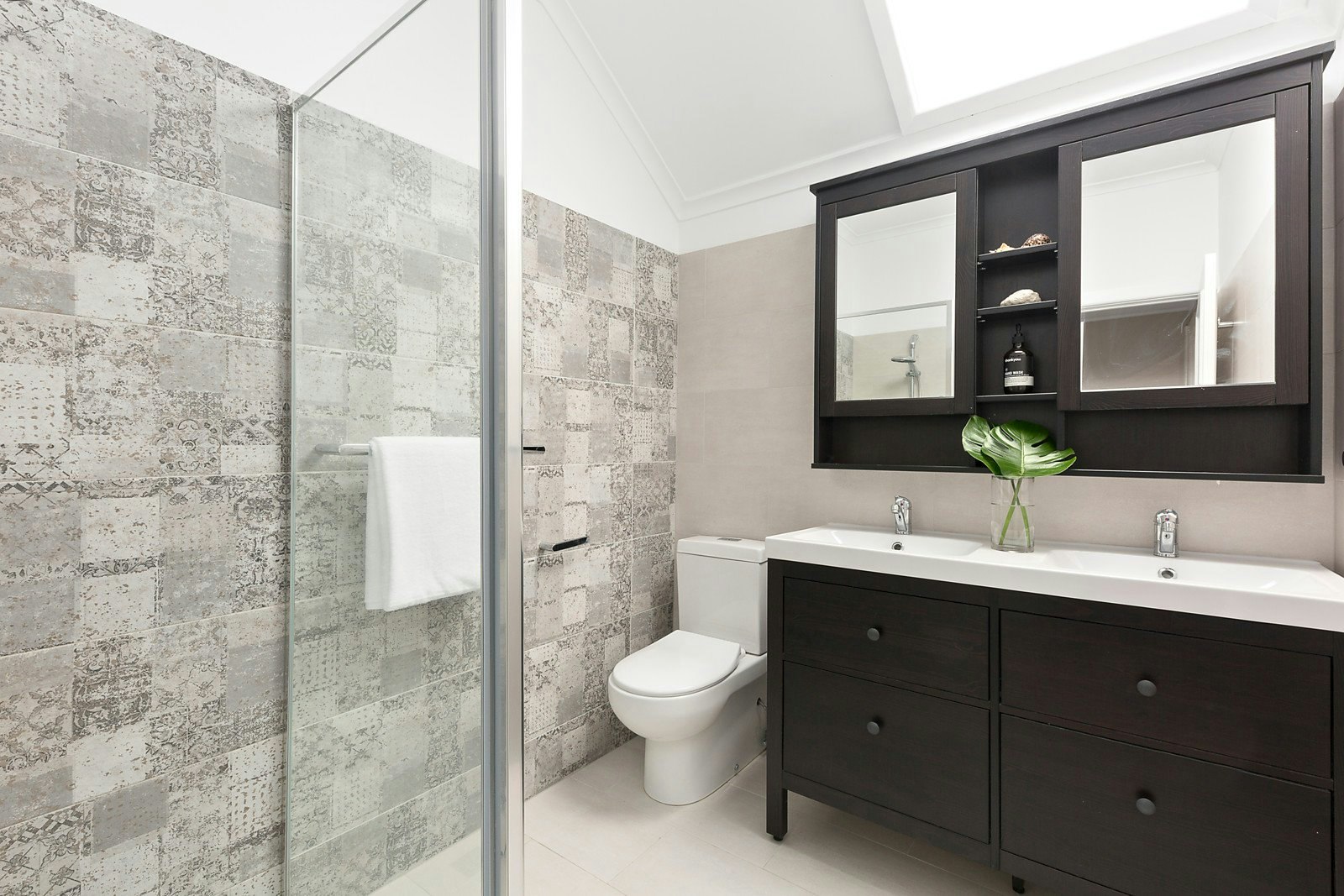 2c Woodmason Street, Malvern, VIC